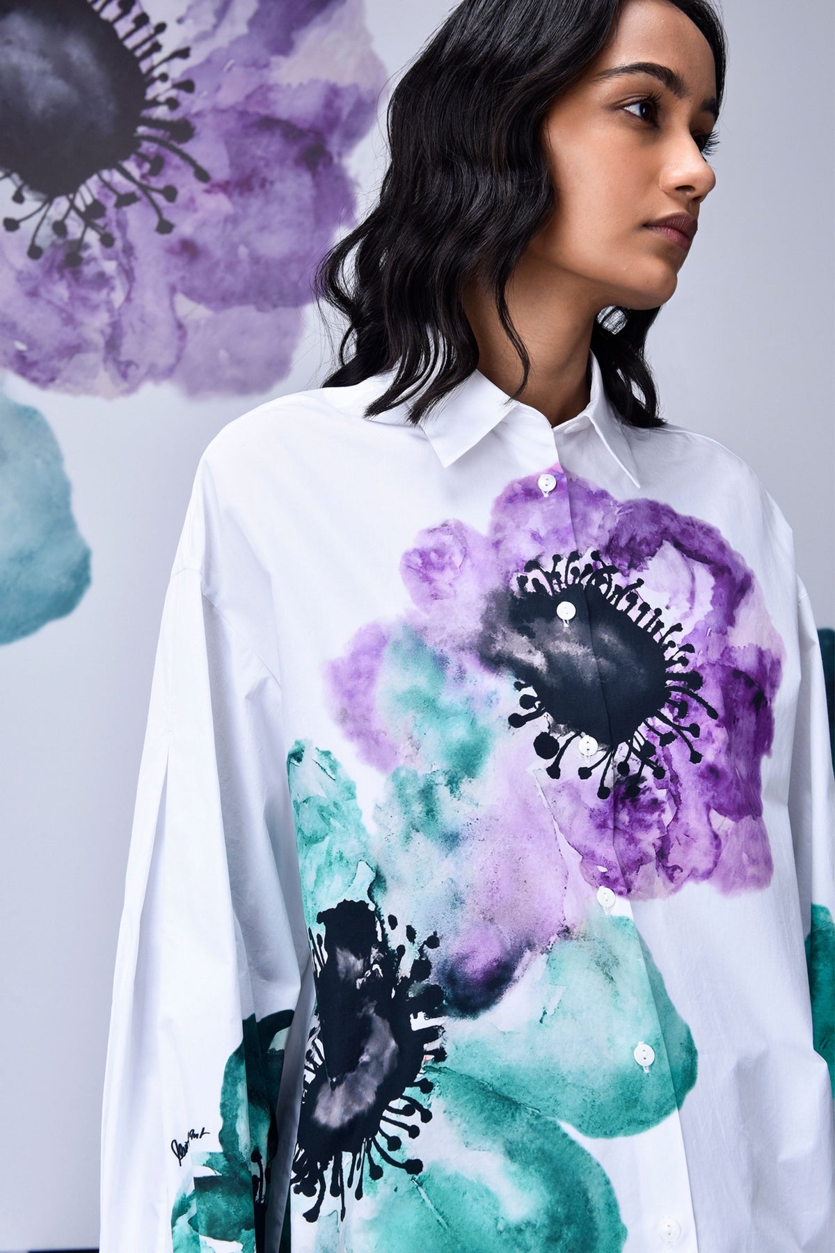 Anemone Flower Shirt White Green