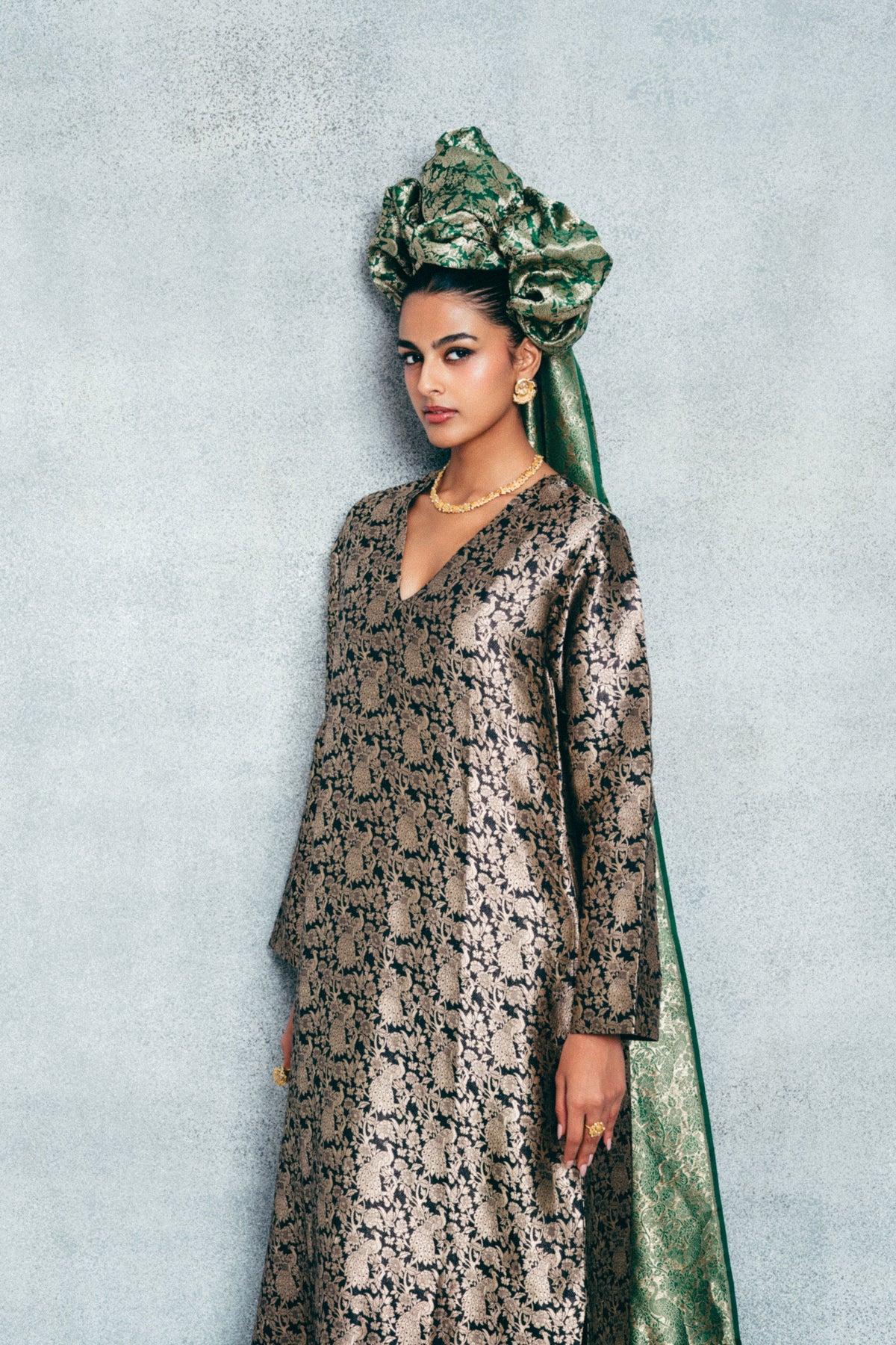 Handwoven Black & Gold Banarasi Kaftan