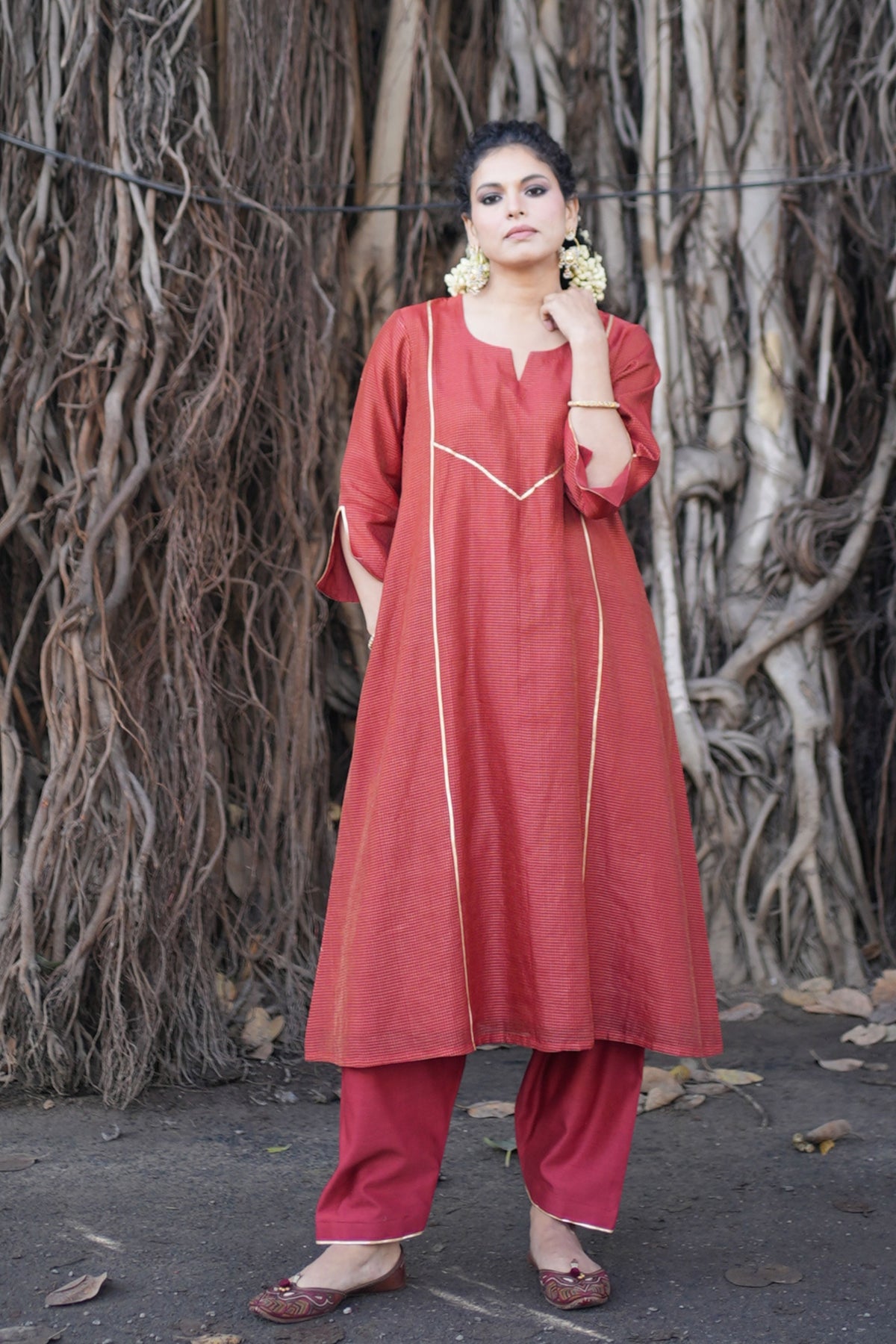 Bhanu Elegant Gota Kurta Set