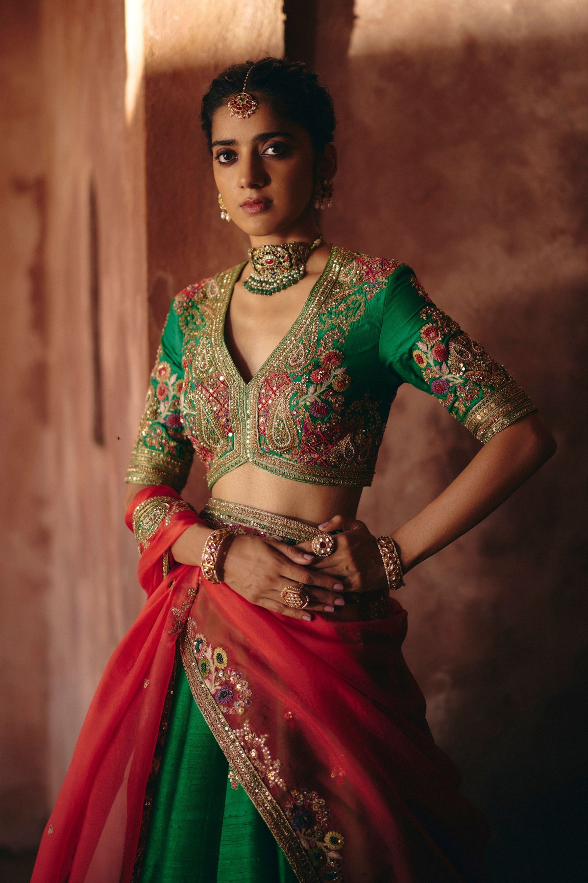 Gulrez 16 Kali Booti Lehenga Set
