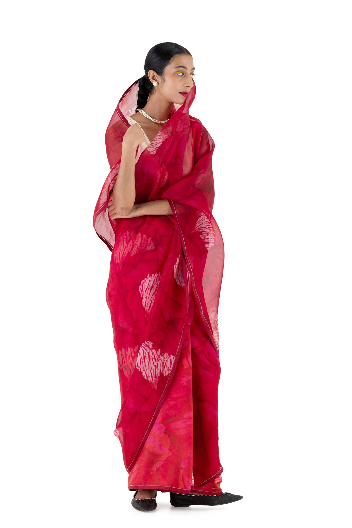Muraiyya Red Saree