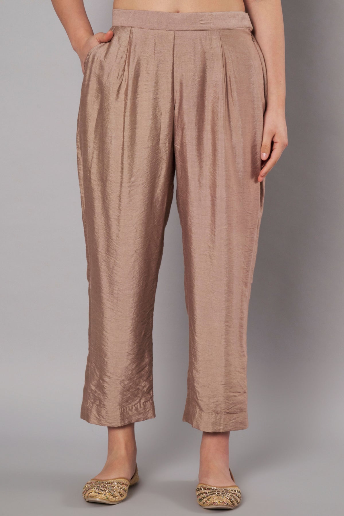 Breeze Trail Taupe A Line Set