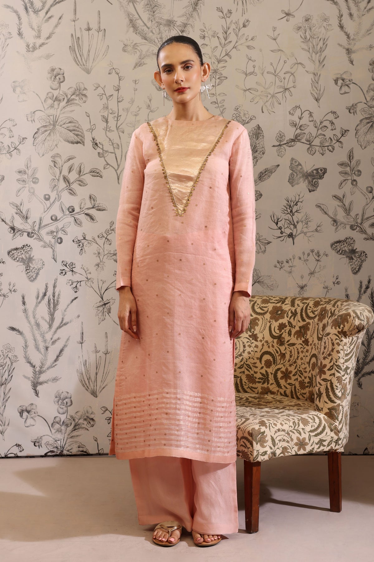 Sukanda Pink Kurta Set