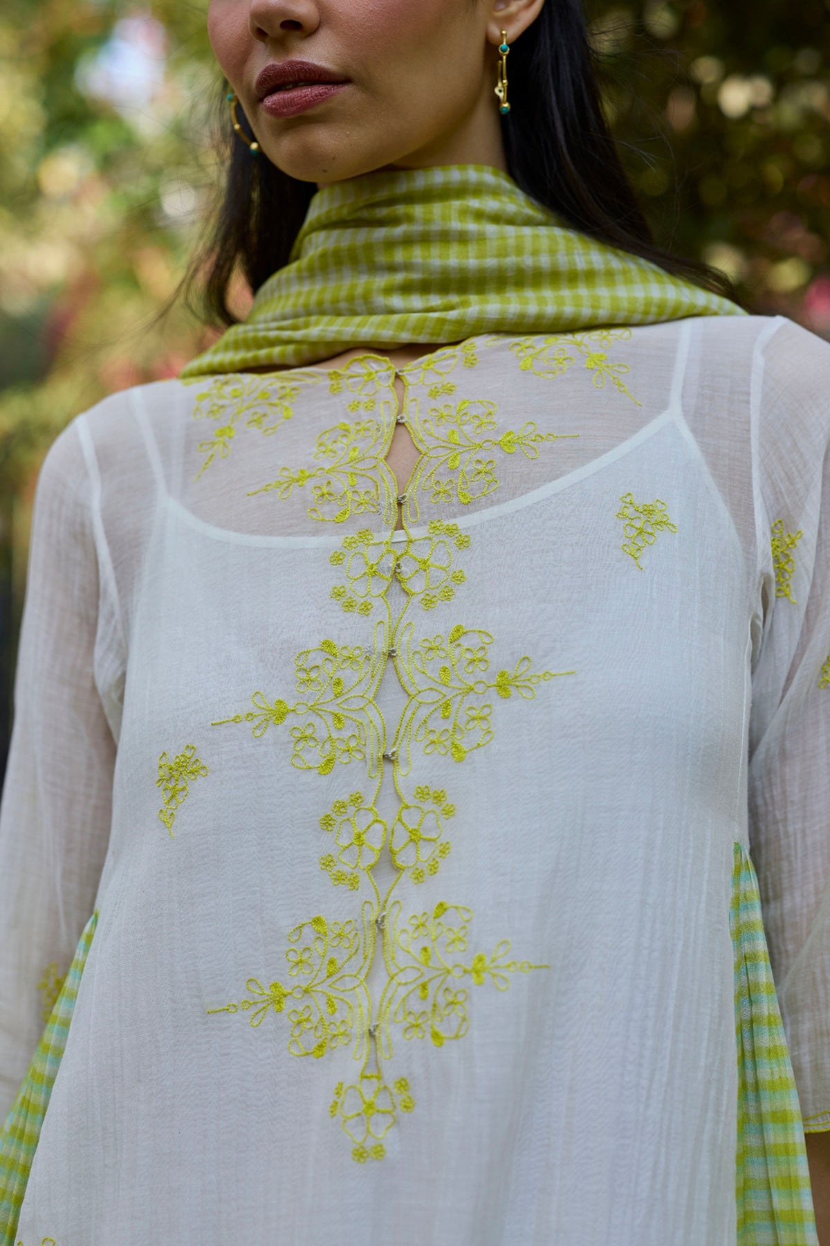 Thread & Bloom Ivory Embroidered Kurta Set
