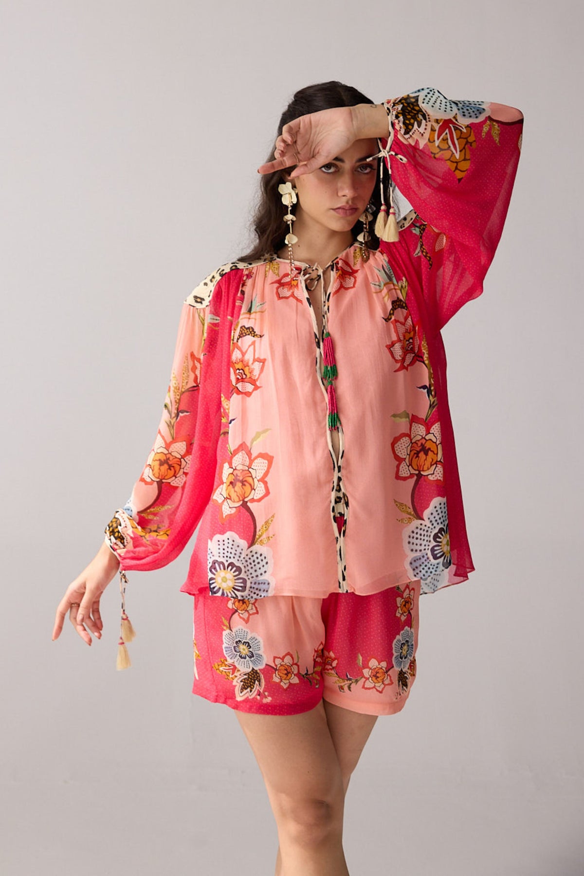 Erin Blouse With Shorts