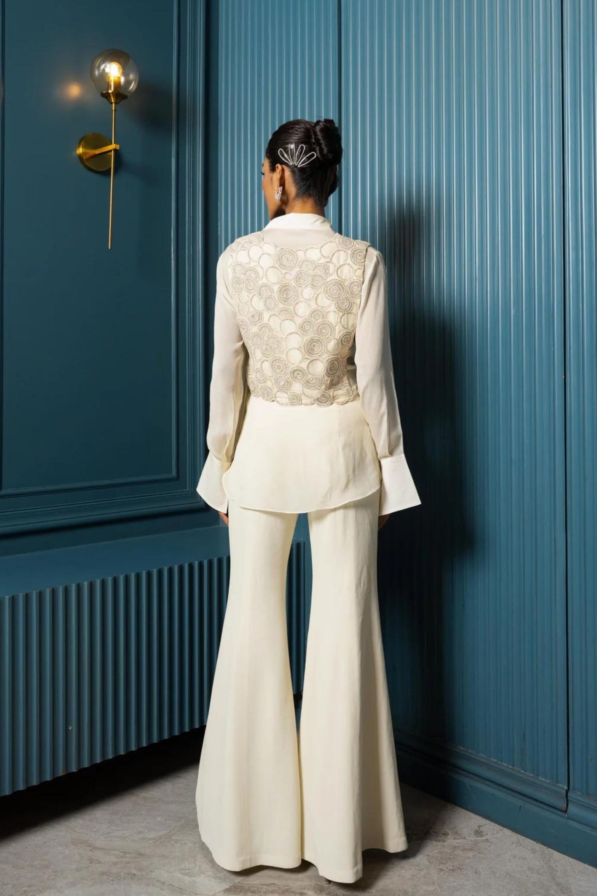 Vayla Embroidered Vest With Shirt