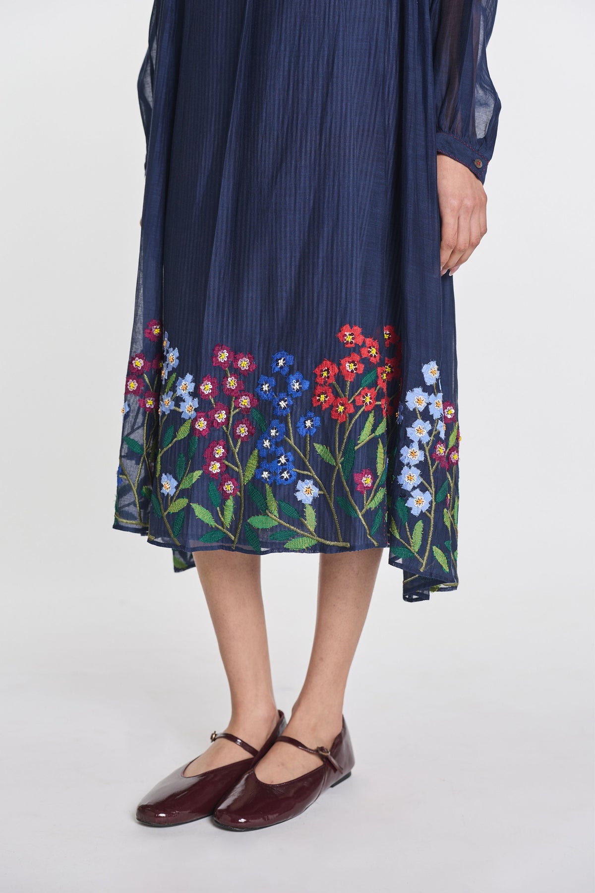 Speciosa Embroidered Dress
