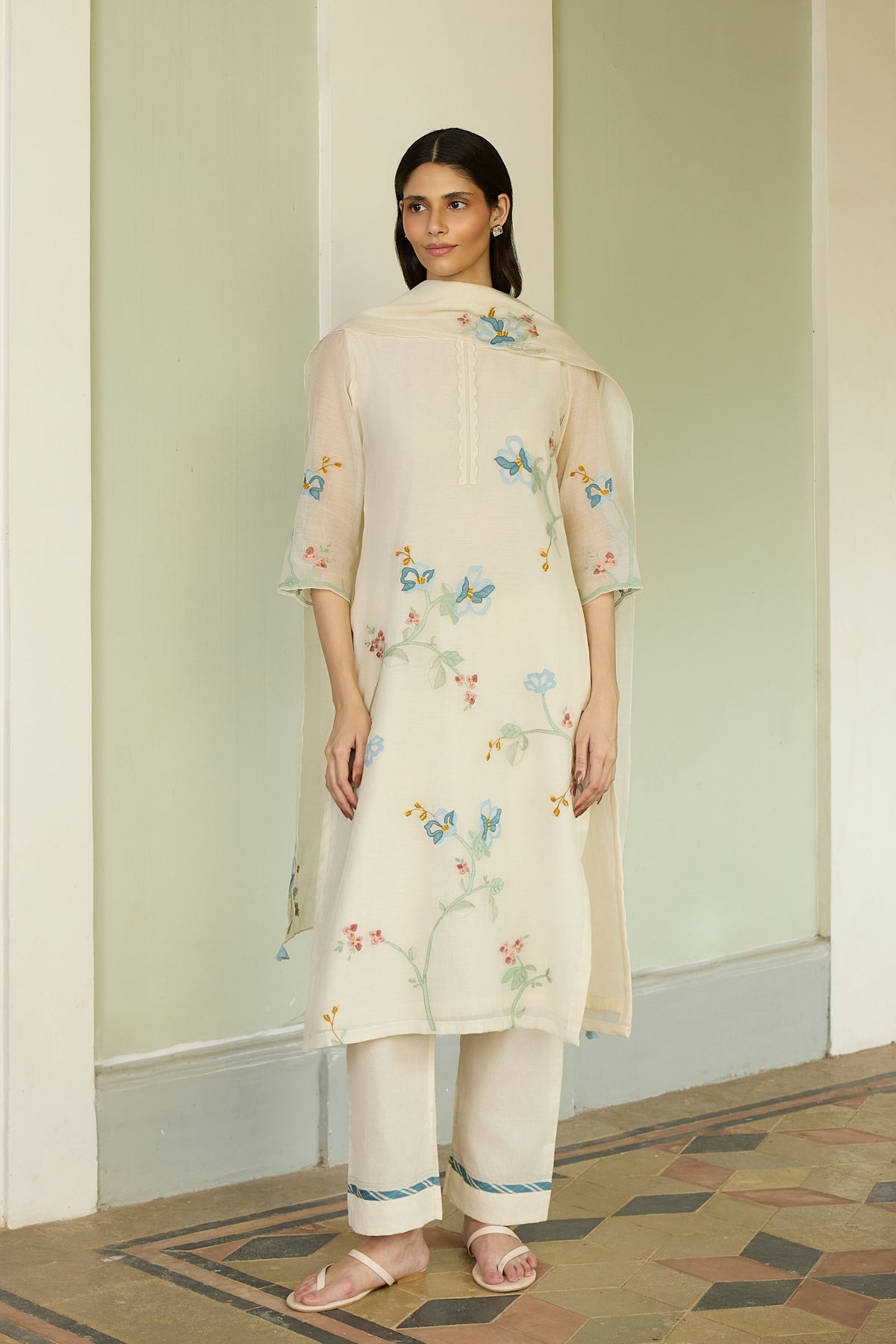 Ivory Applique Kurta Set