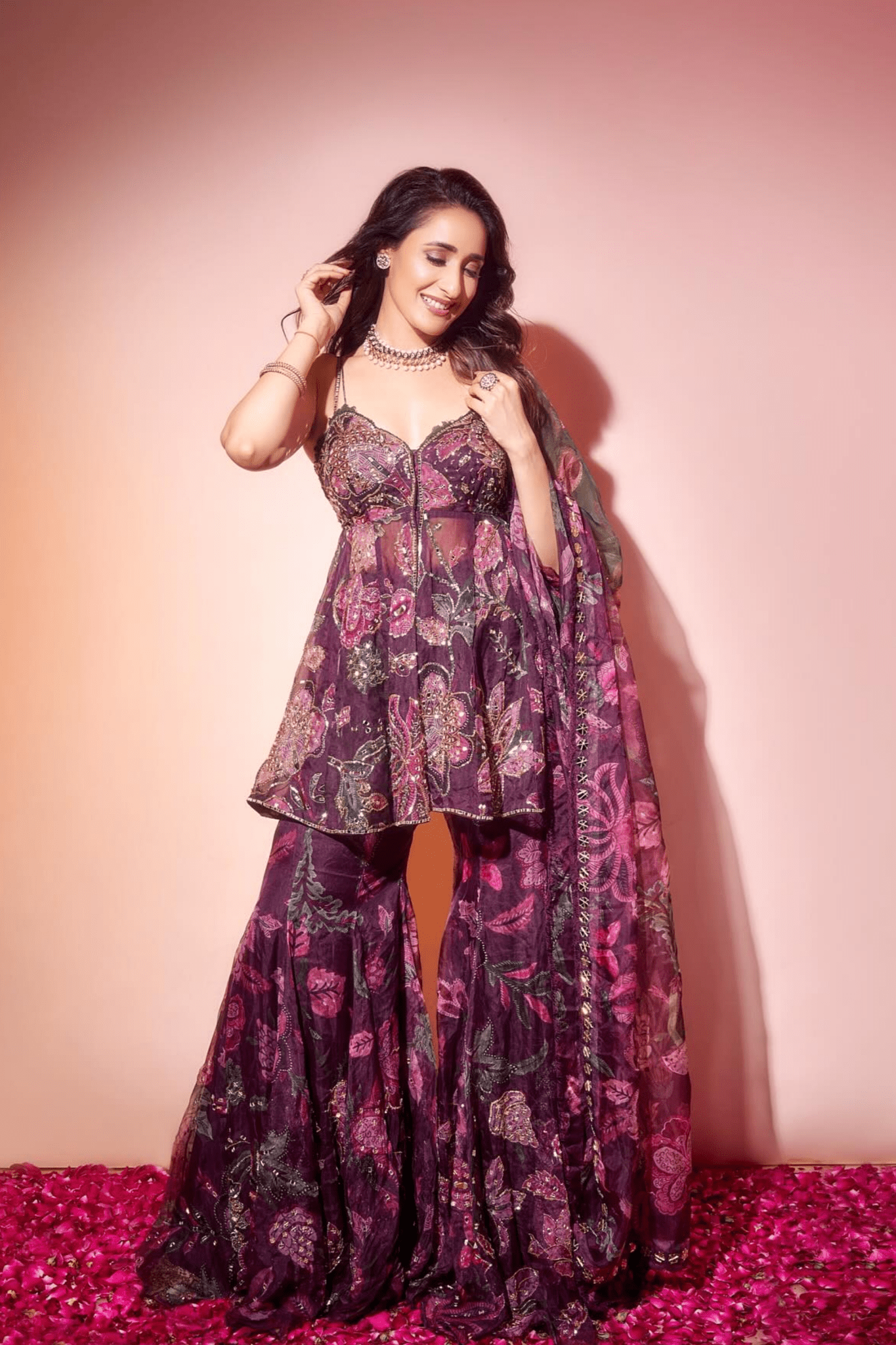 Pragya Jaiswal in Mahima Mahajan - Mahima Mahajan - Elahe