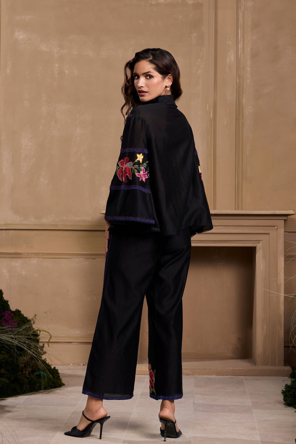 Black Floral Embroidered Pant
