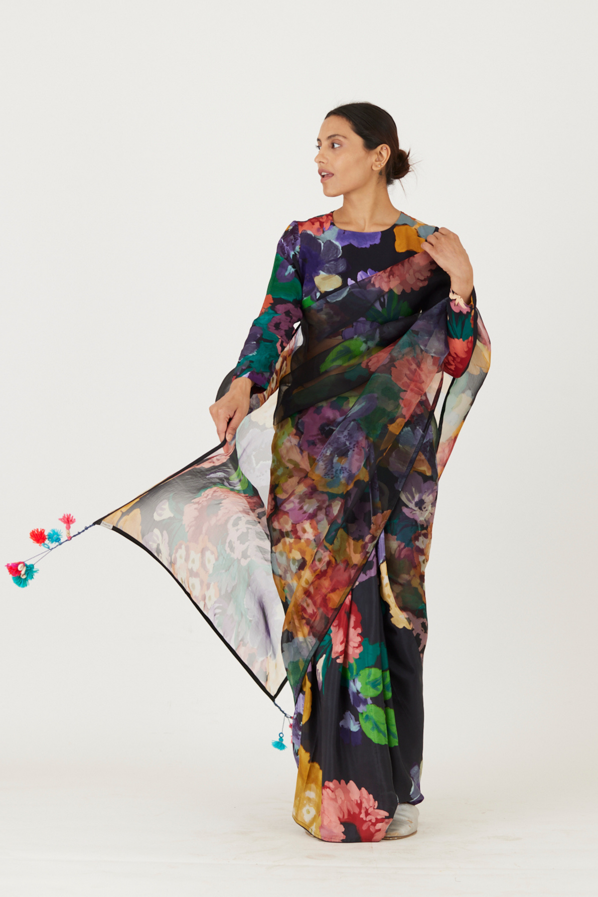 Farah Black Saree