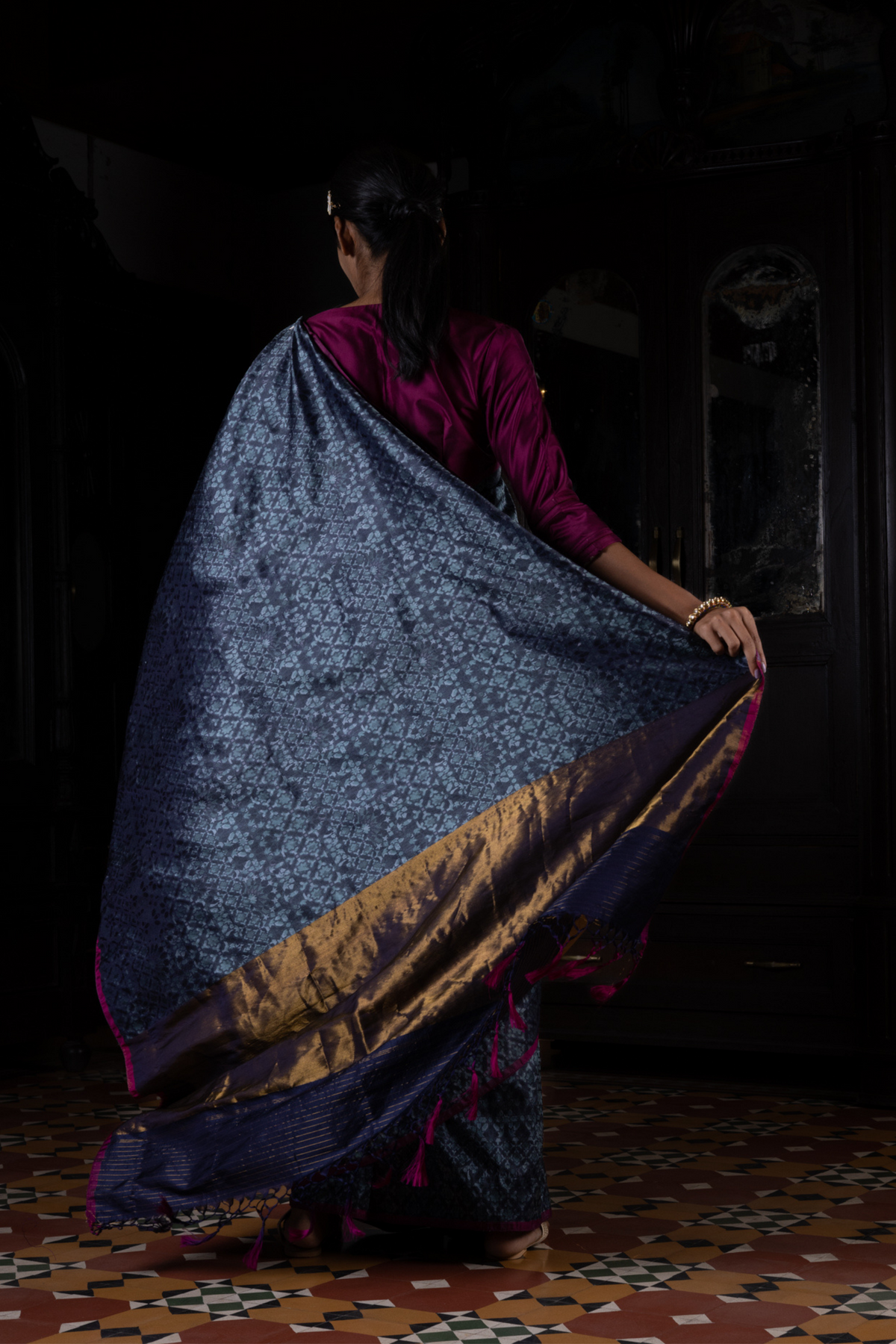 Akriti Neeli Tanchoi Benarasi Handloom Sari