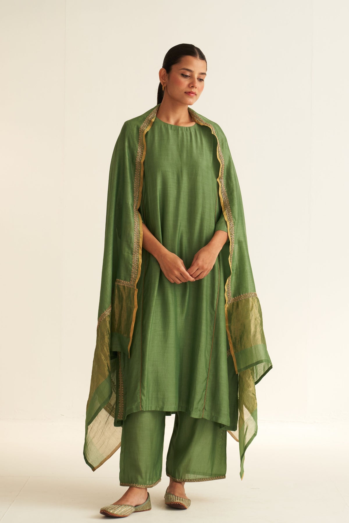 Mridini Sage Green Dupatta
