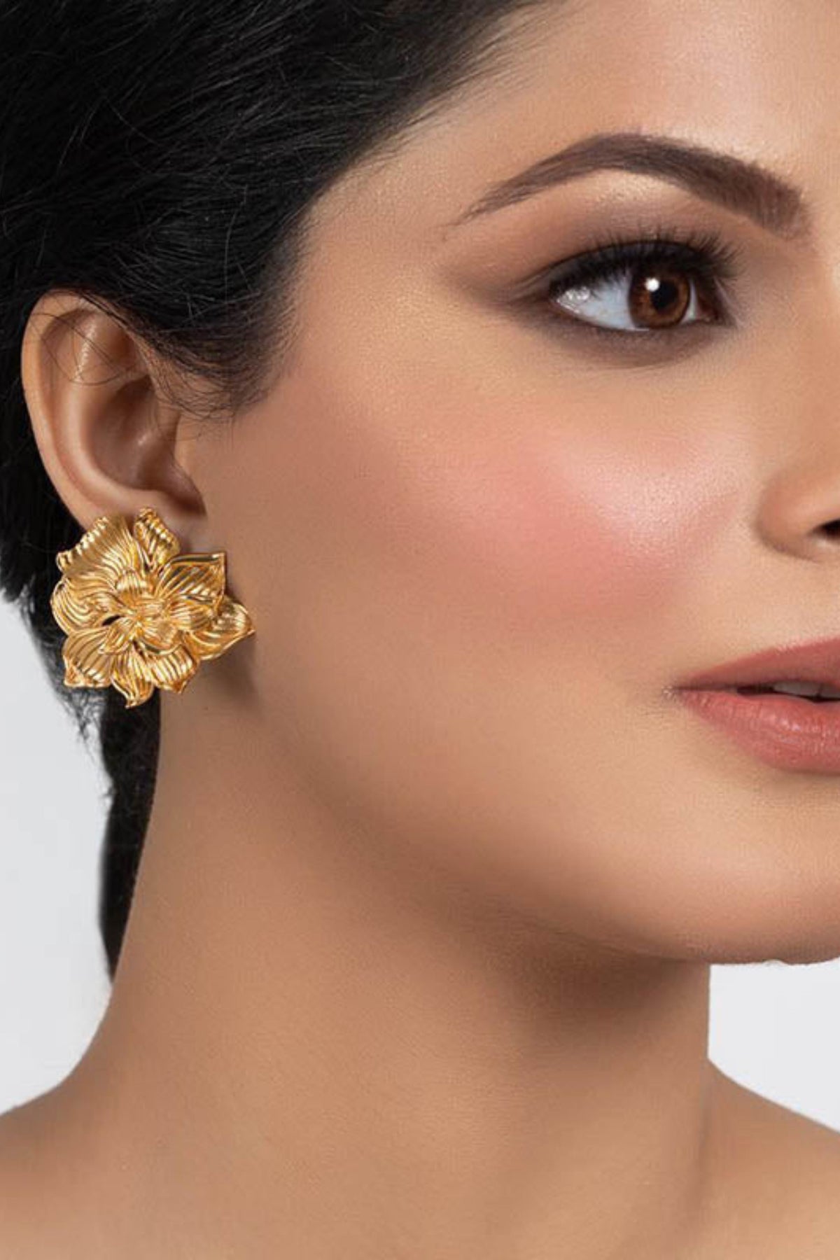 Matte Gold Earring
