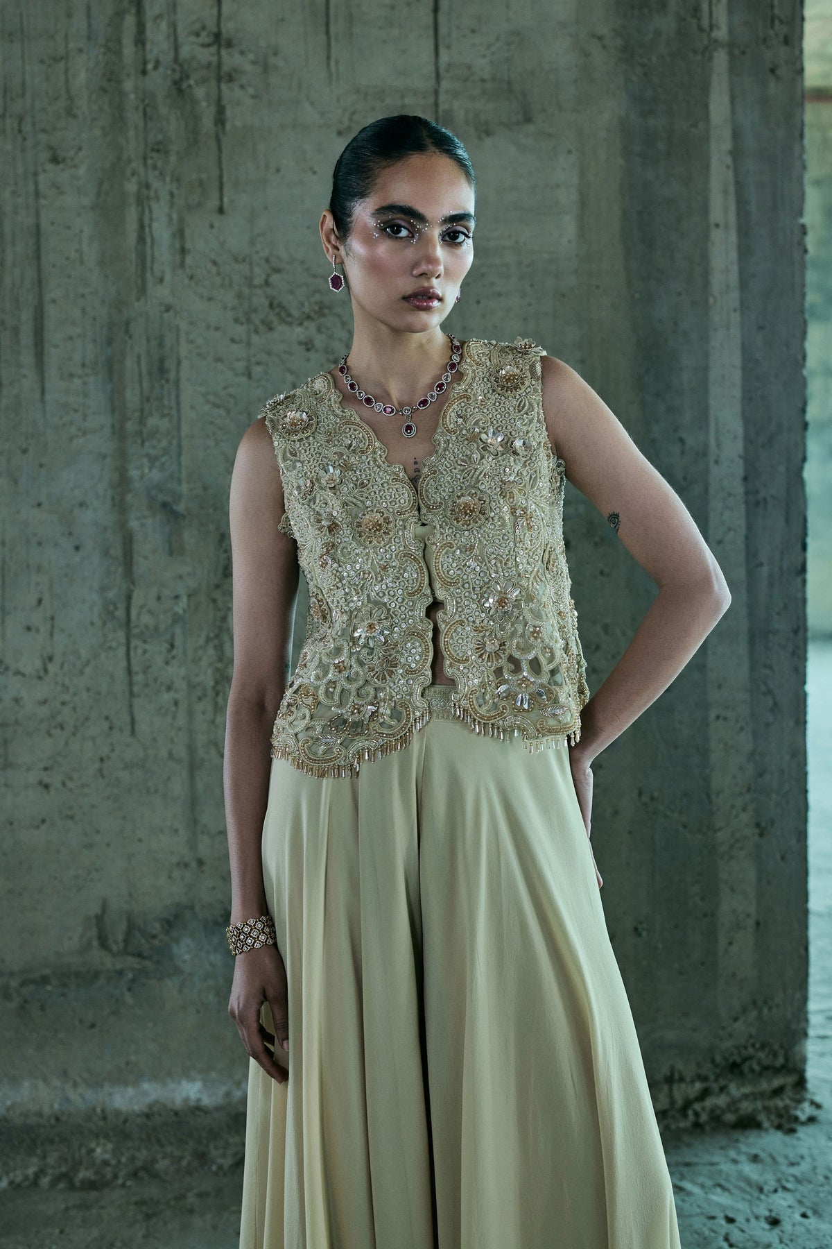 Beige Waistcoat Jacket With Pants
