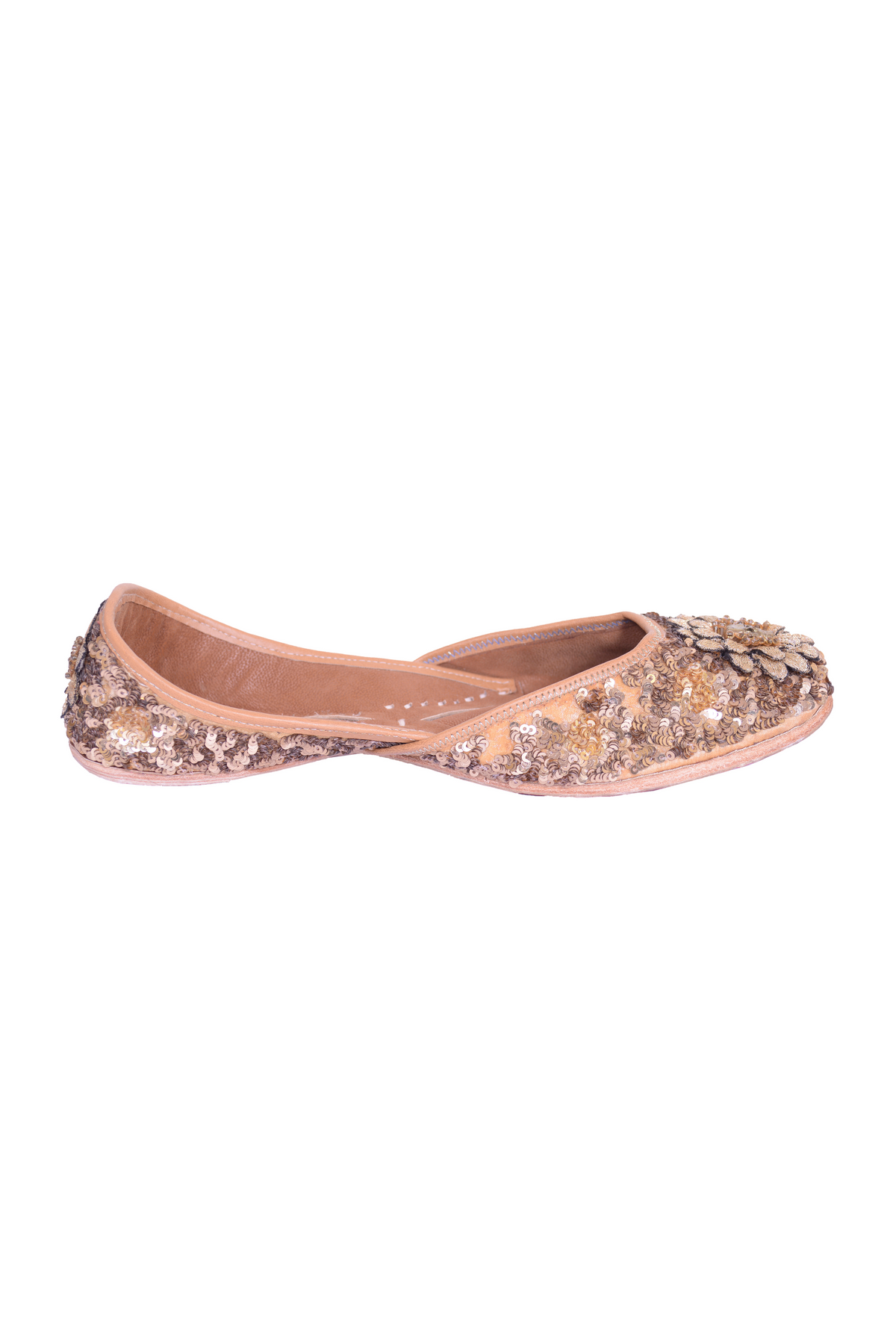 Delicate floral jutti