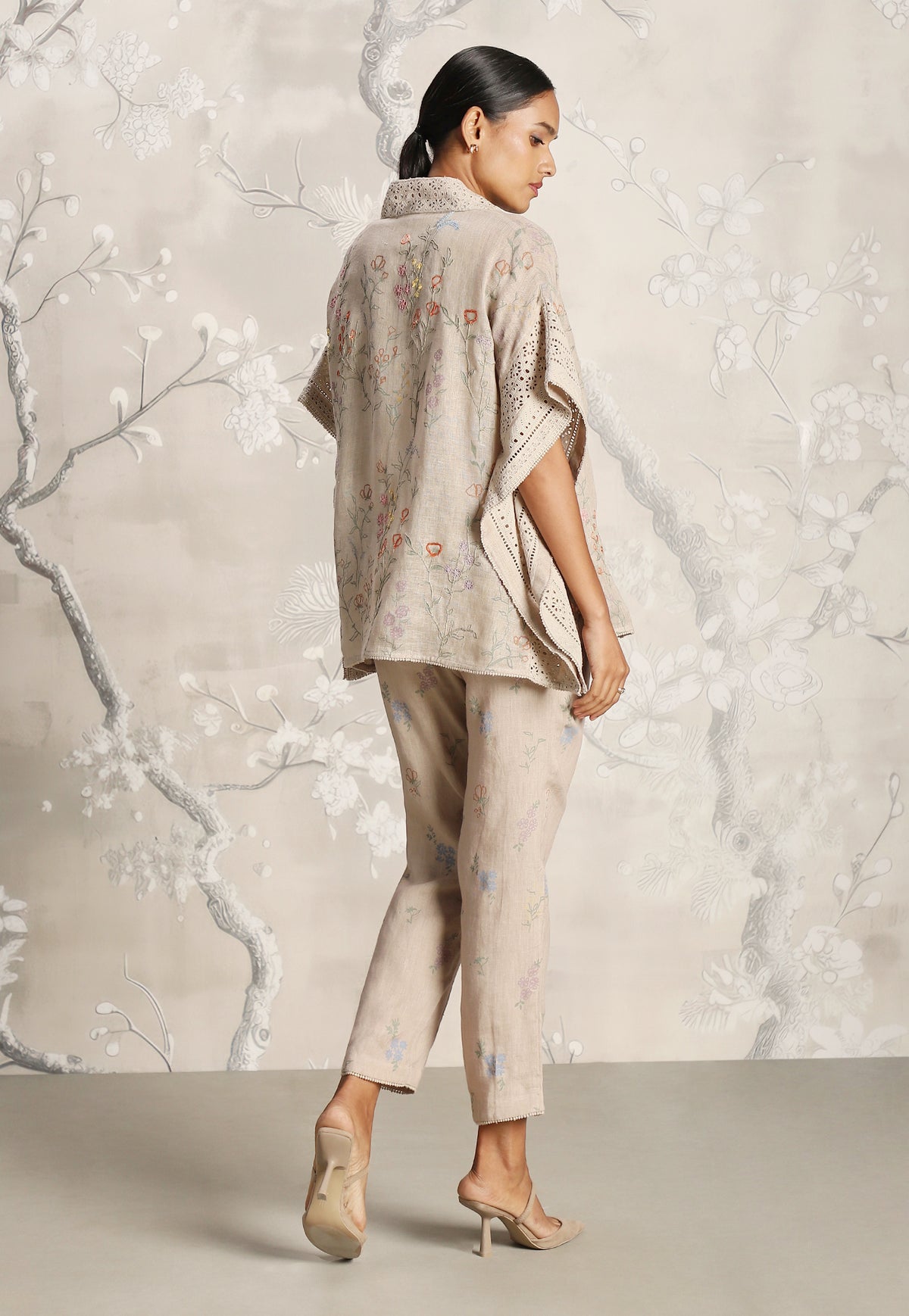 Sand Walk in the Clouds Short Kaftan Set