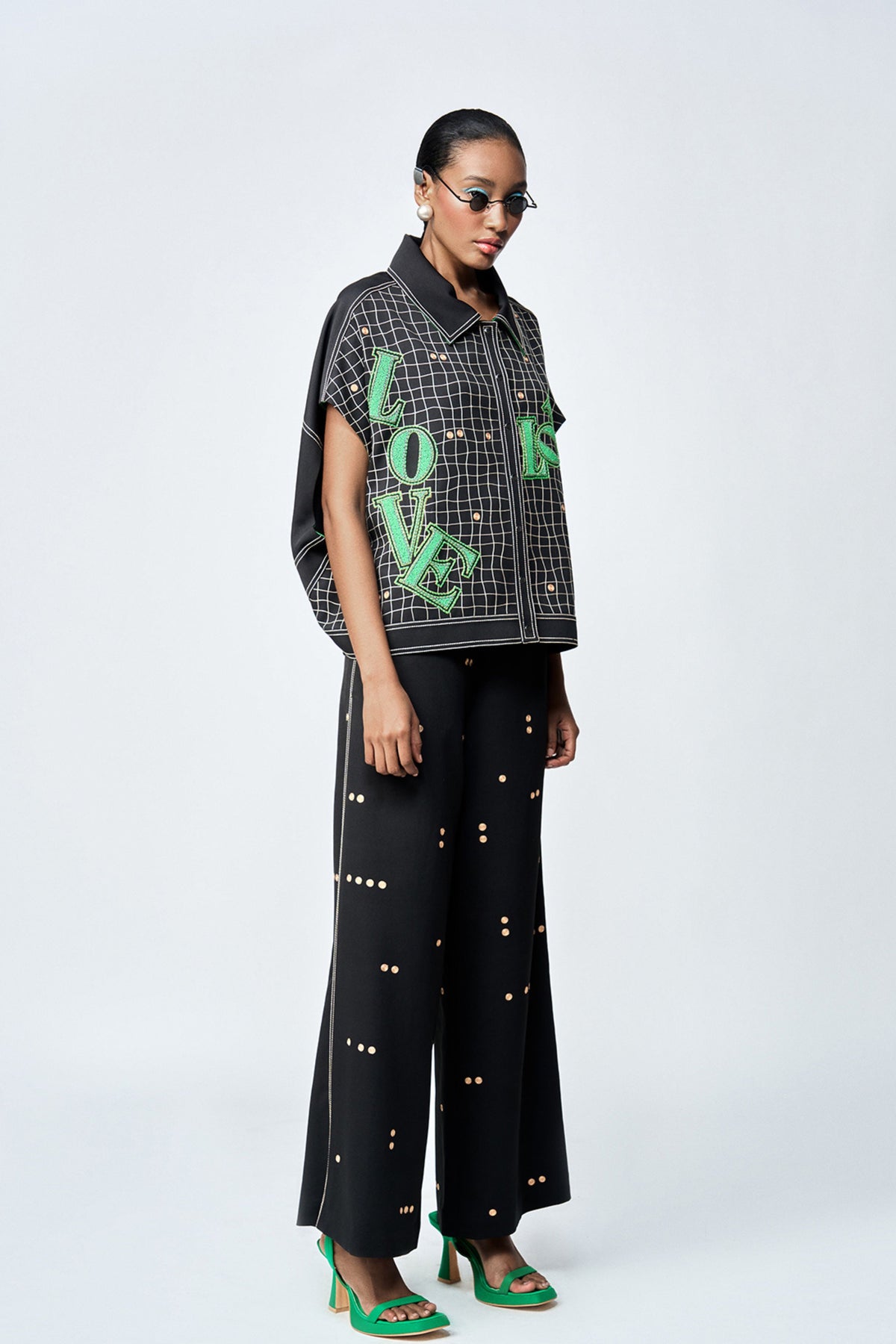Black embroidery jacket Set