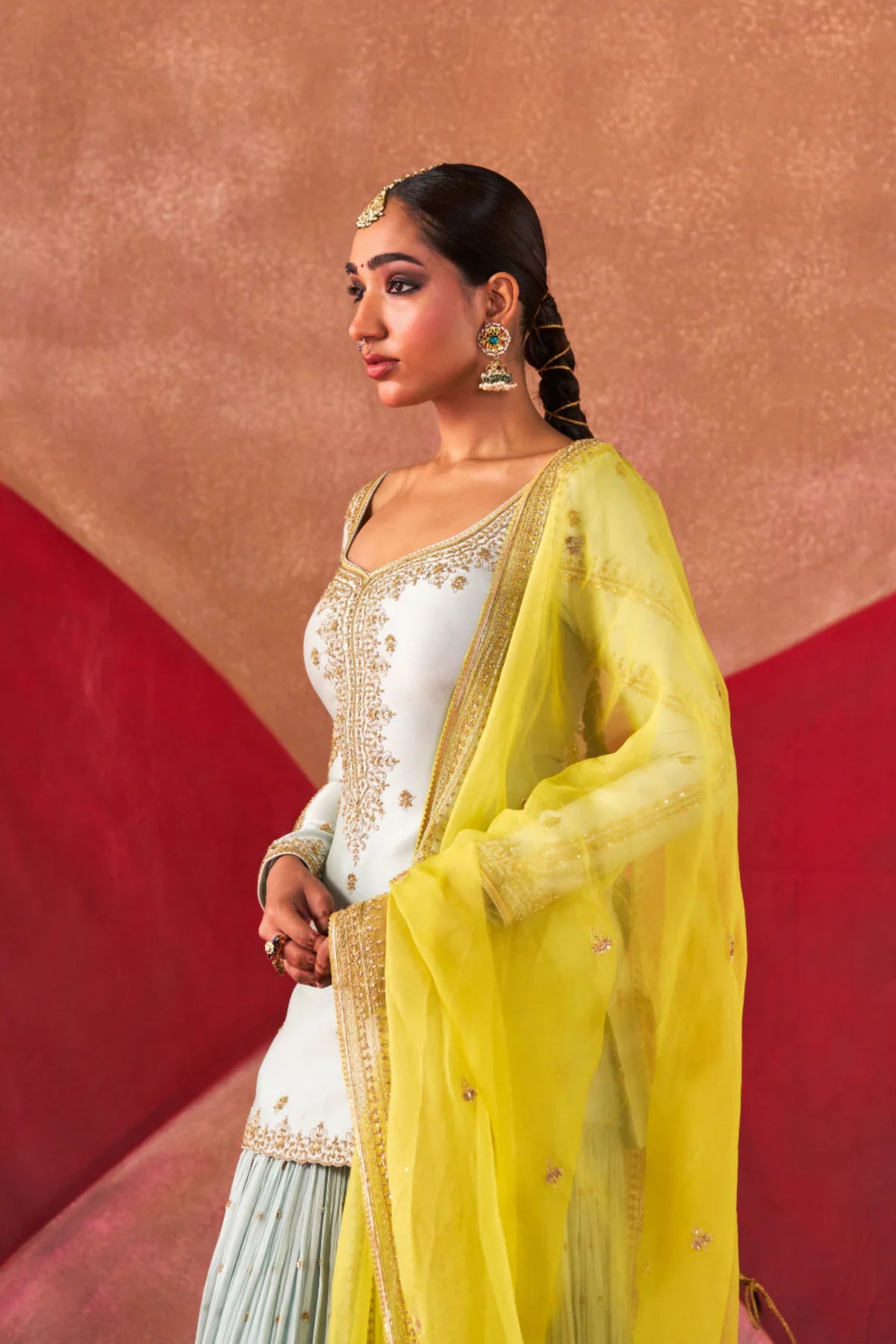 Pranuta Sharara Set