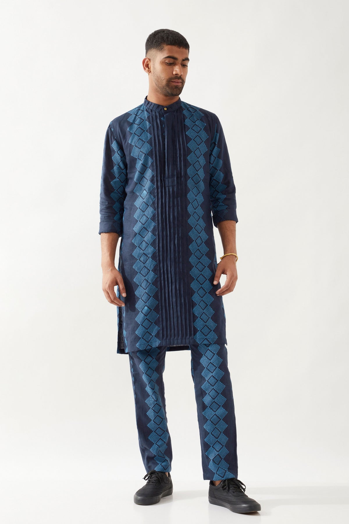Zake Barbed Navy Kurta