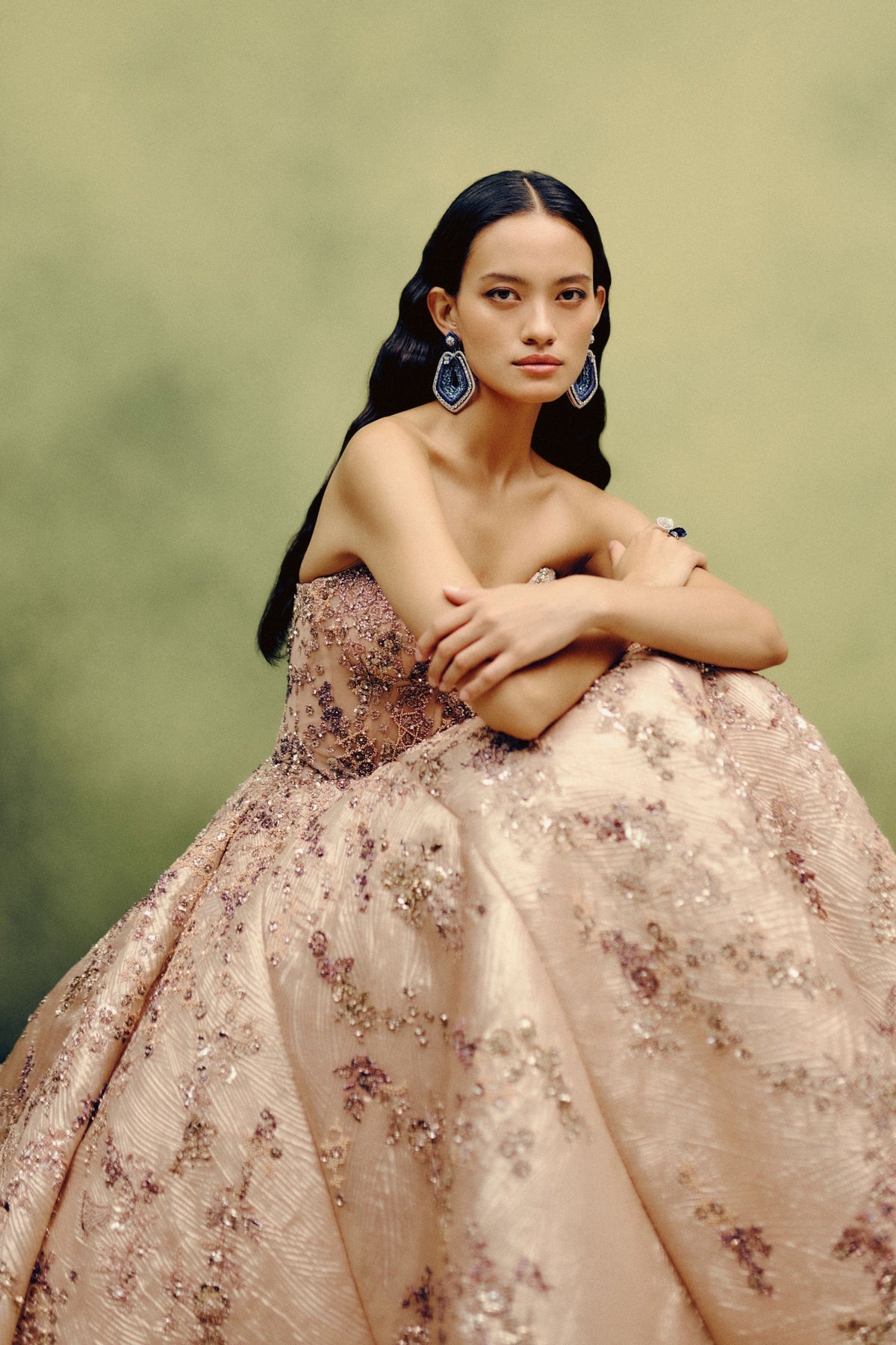 Aurum Éclat Gown
