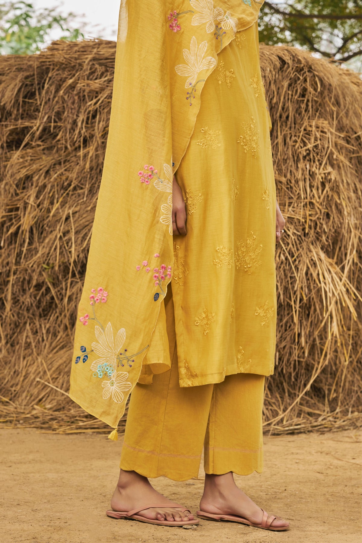 Daffodil Embroidered Kurta Set