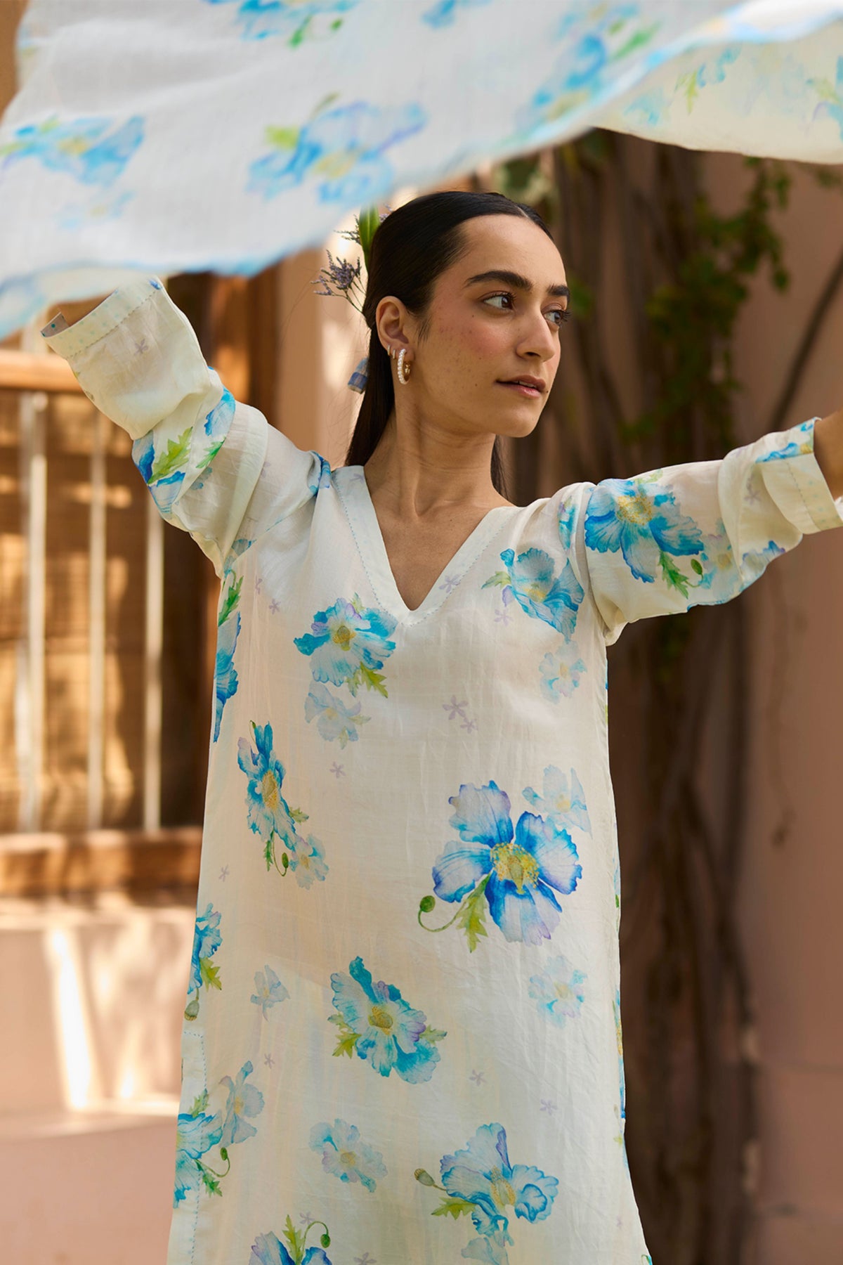 Dawn Poppy Ivory Kurta Set