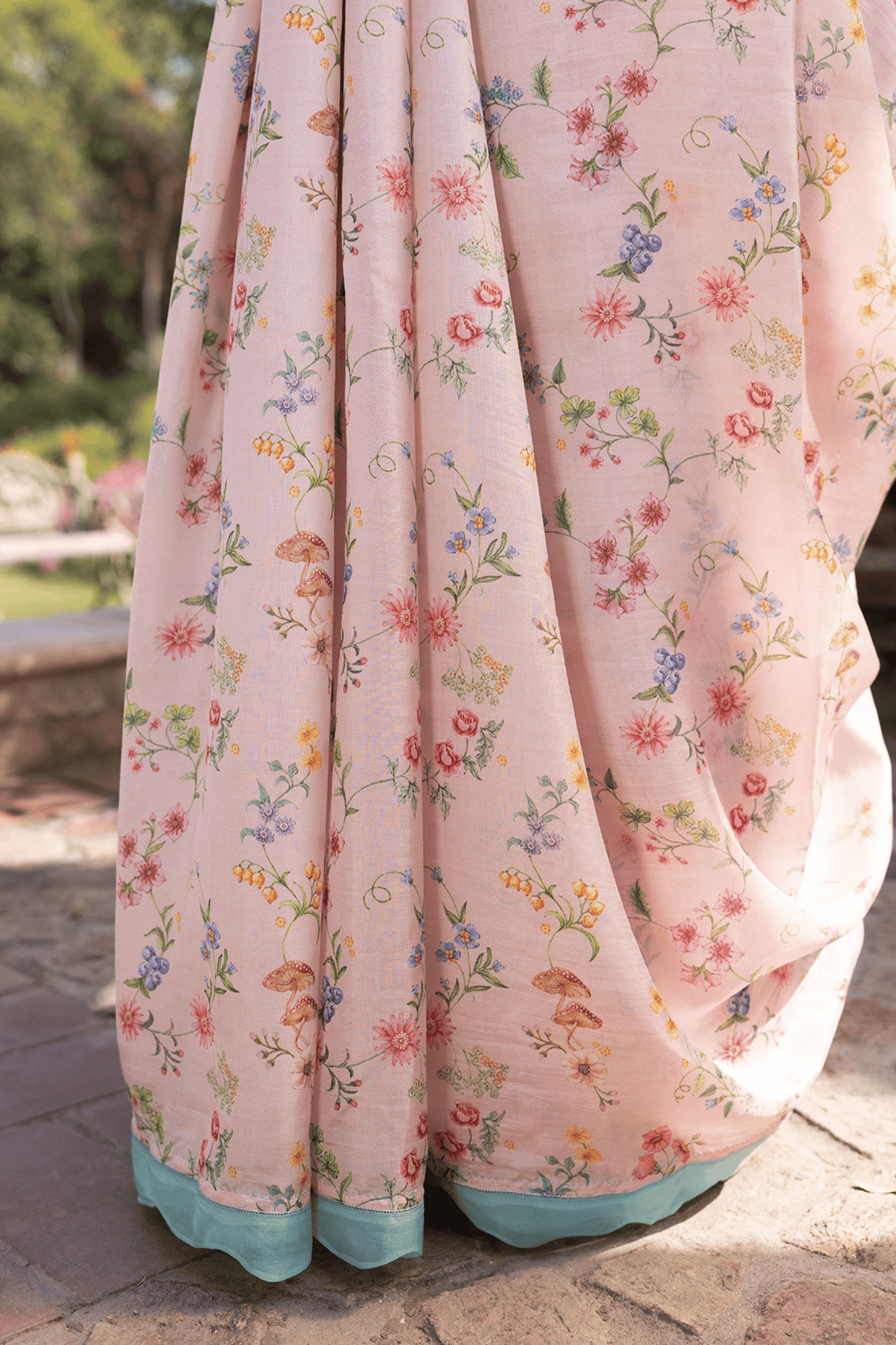 Forest Breeze Pink Scalloped Saree