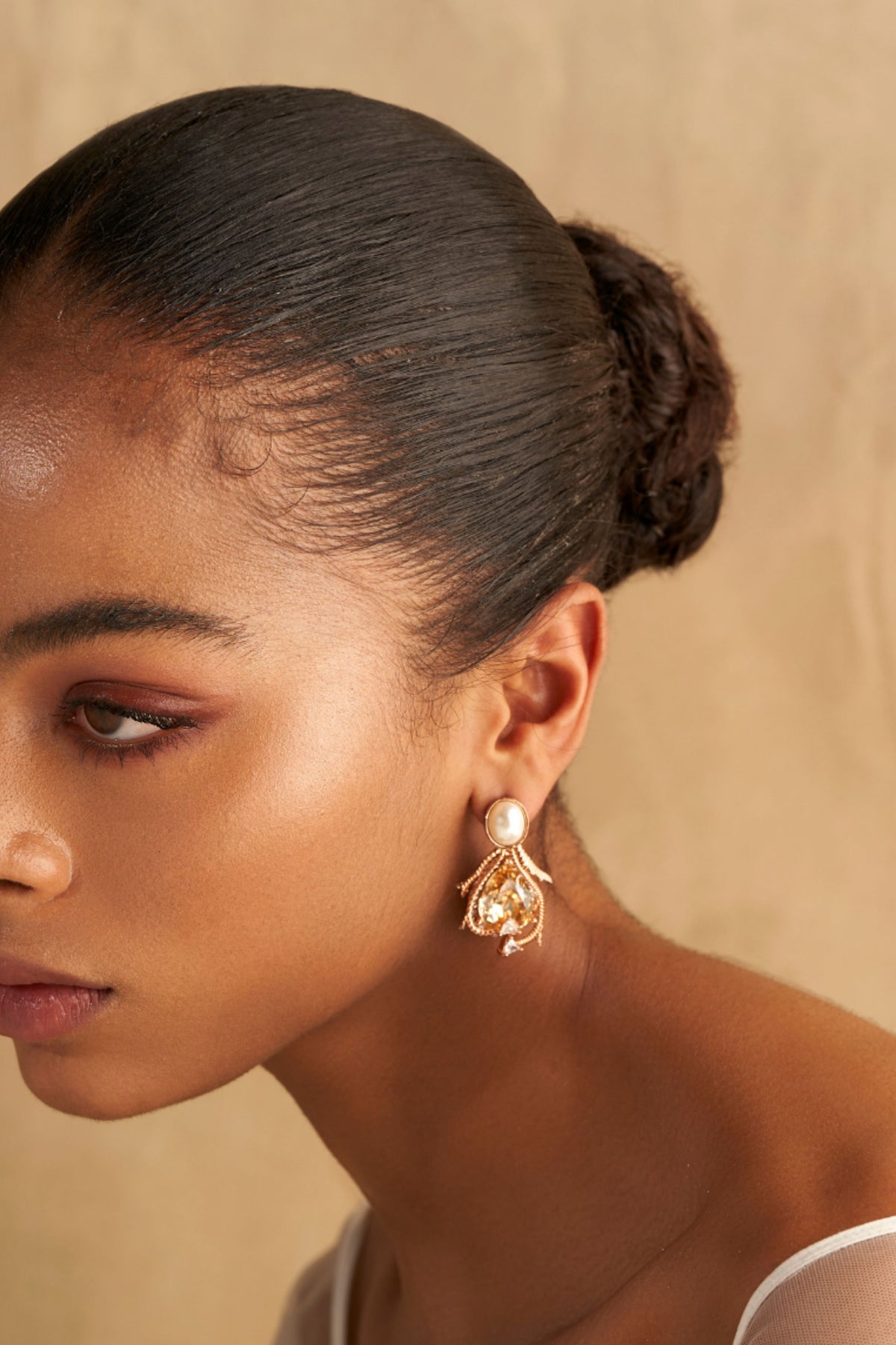 The Paloma Pearl Stud Earrings