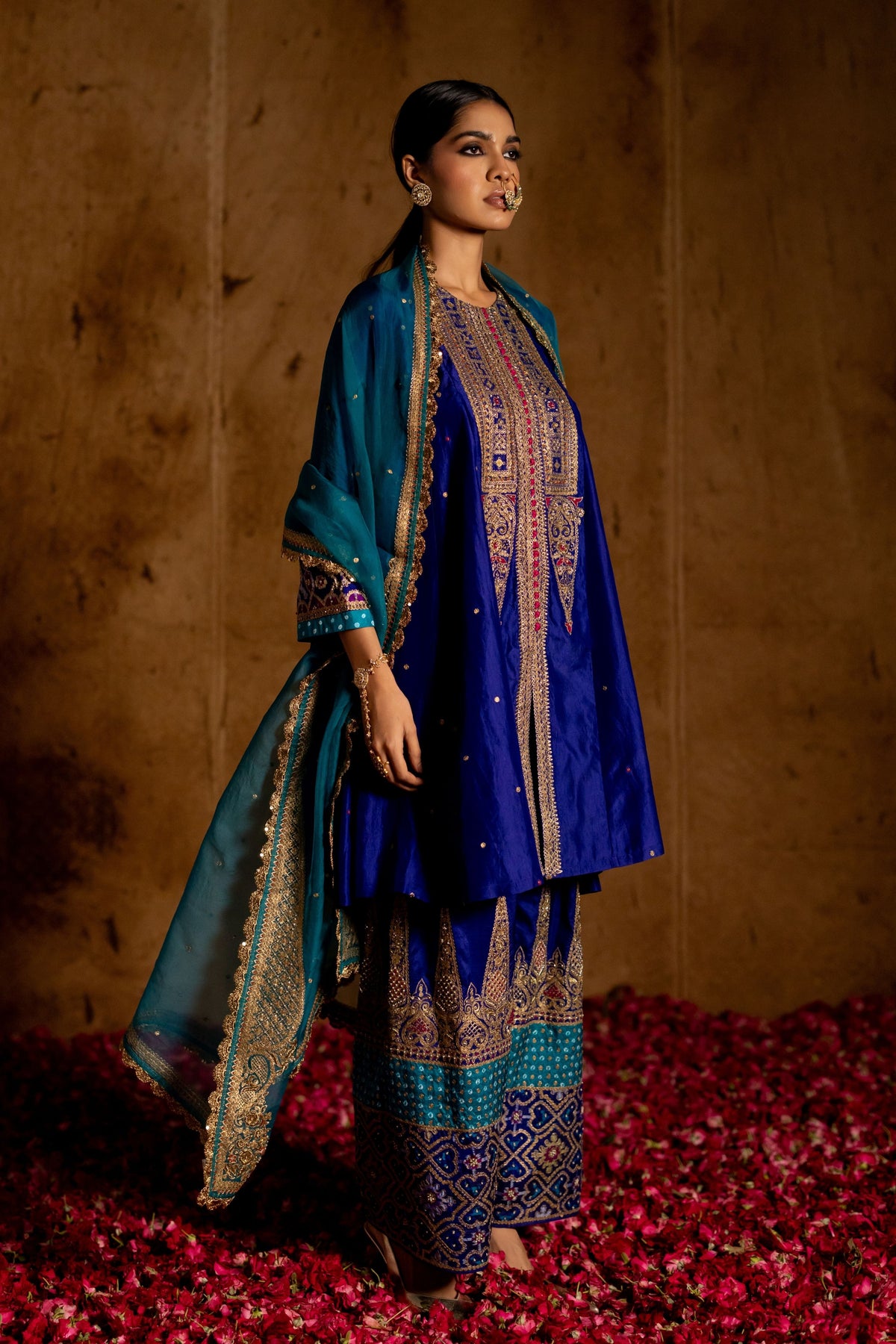 Rutvee Patola Cutout Kurta Set