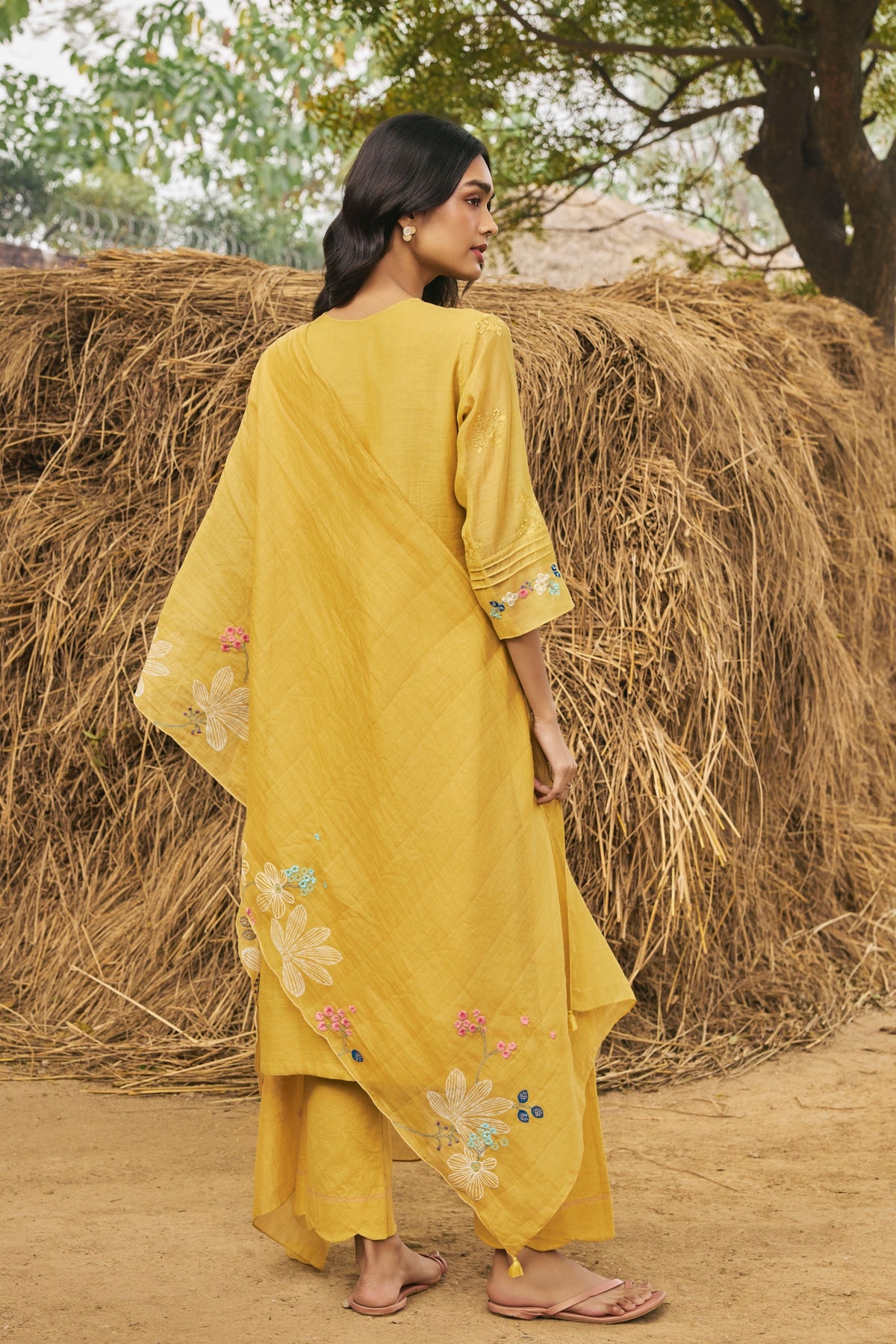 Daffodil Embroidered Kurta Set