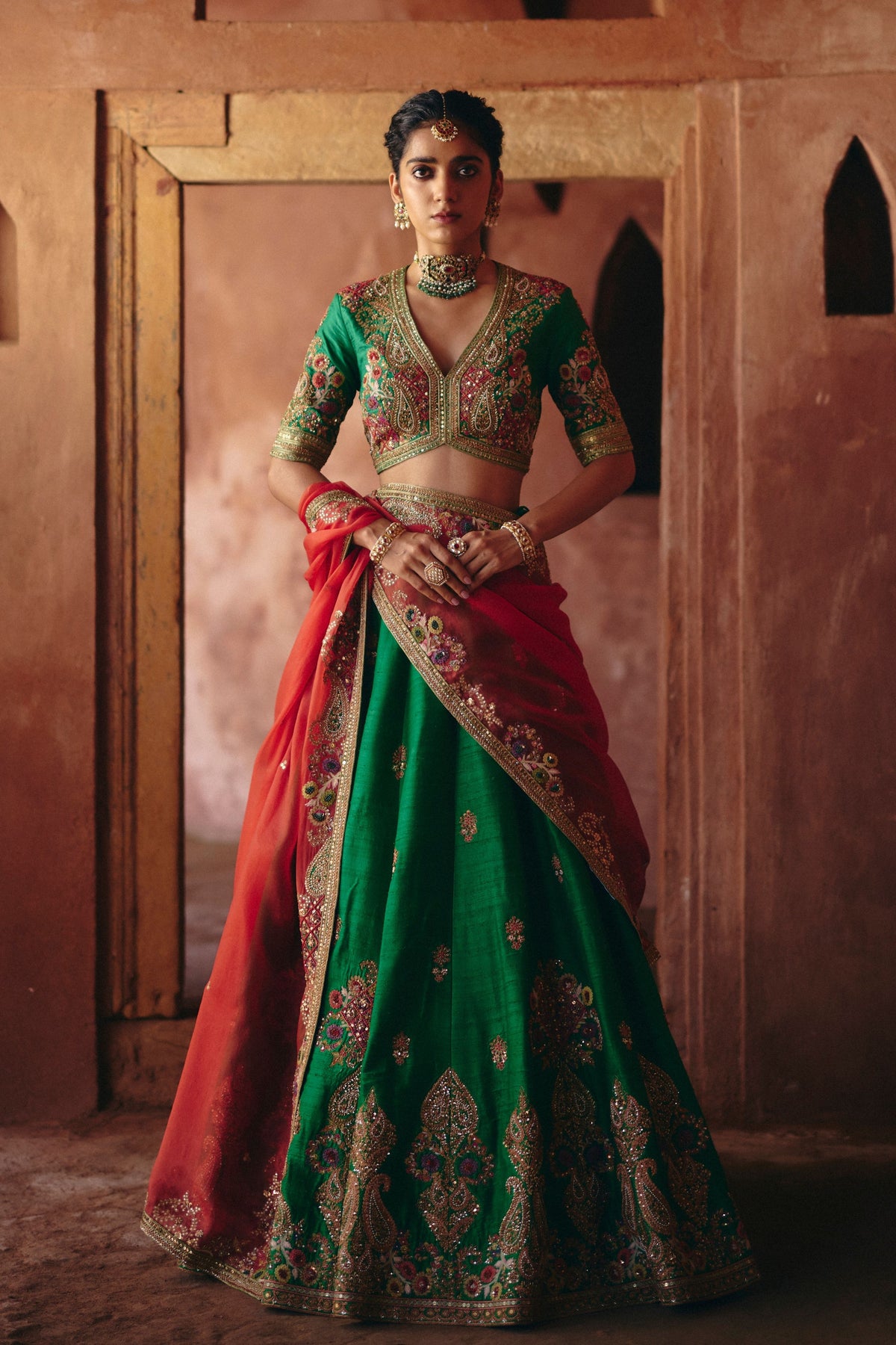 Gulrez 16 Kali Booti Lehenga Set