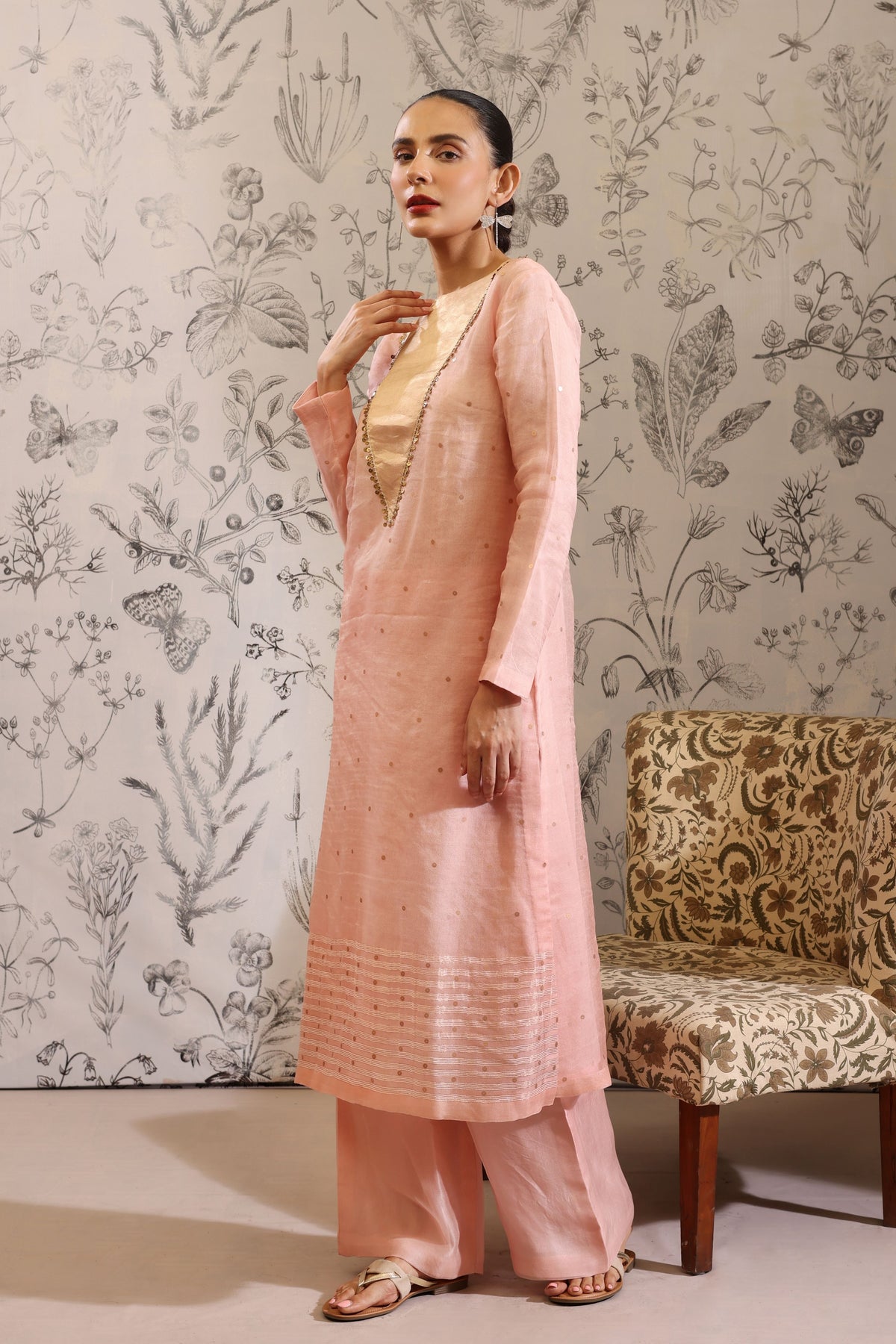 Sukanda Pink Kurta Set