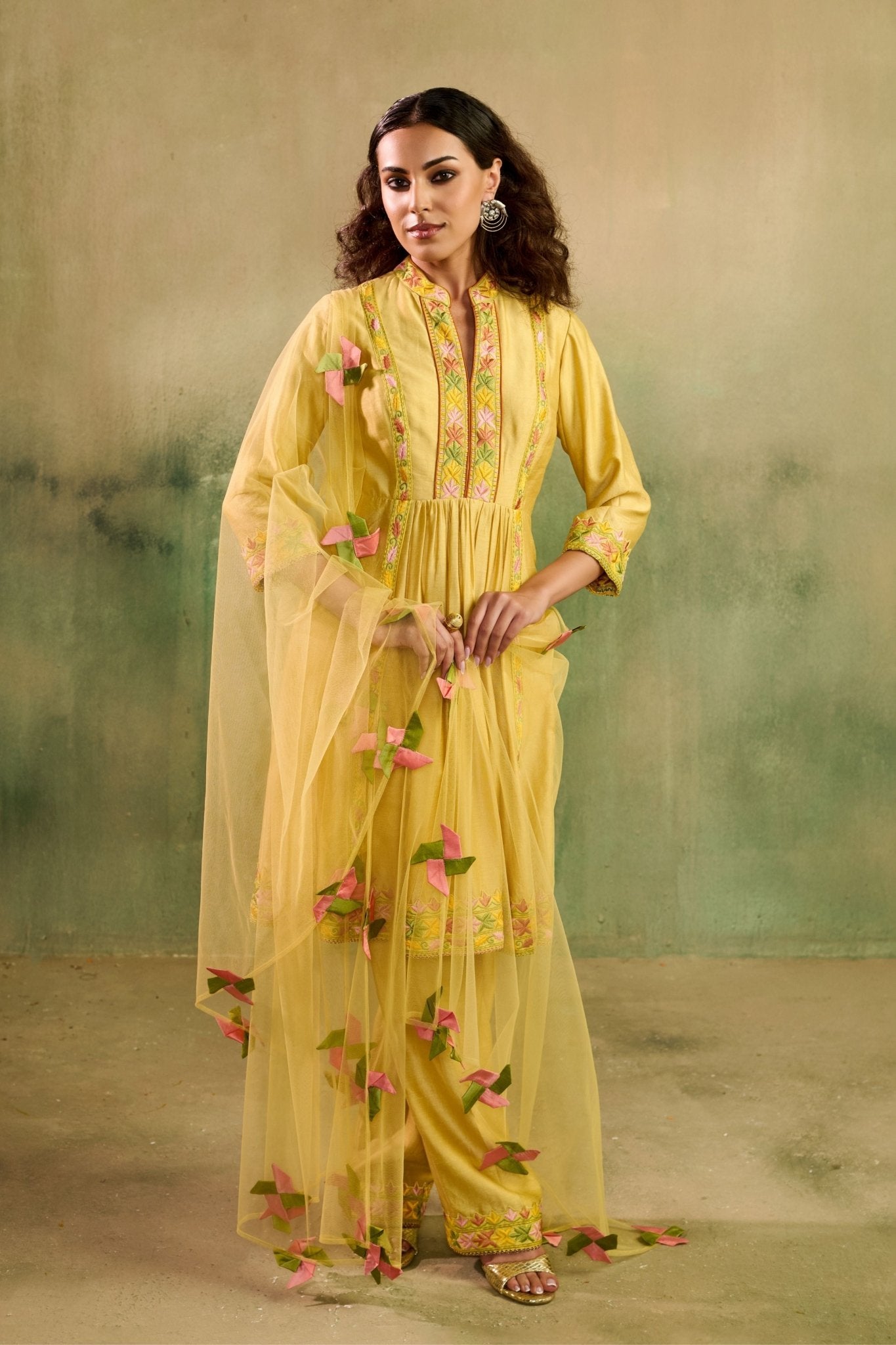 Zard Noor Kurta Set - Reeti Arneja - Elahe