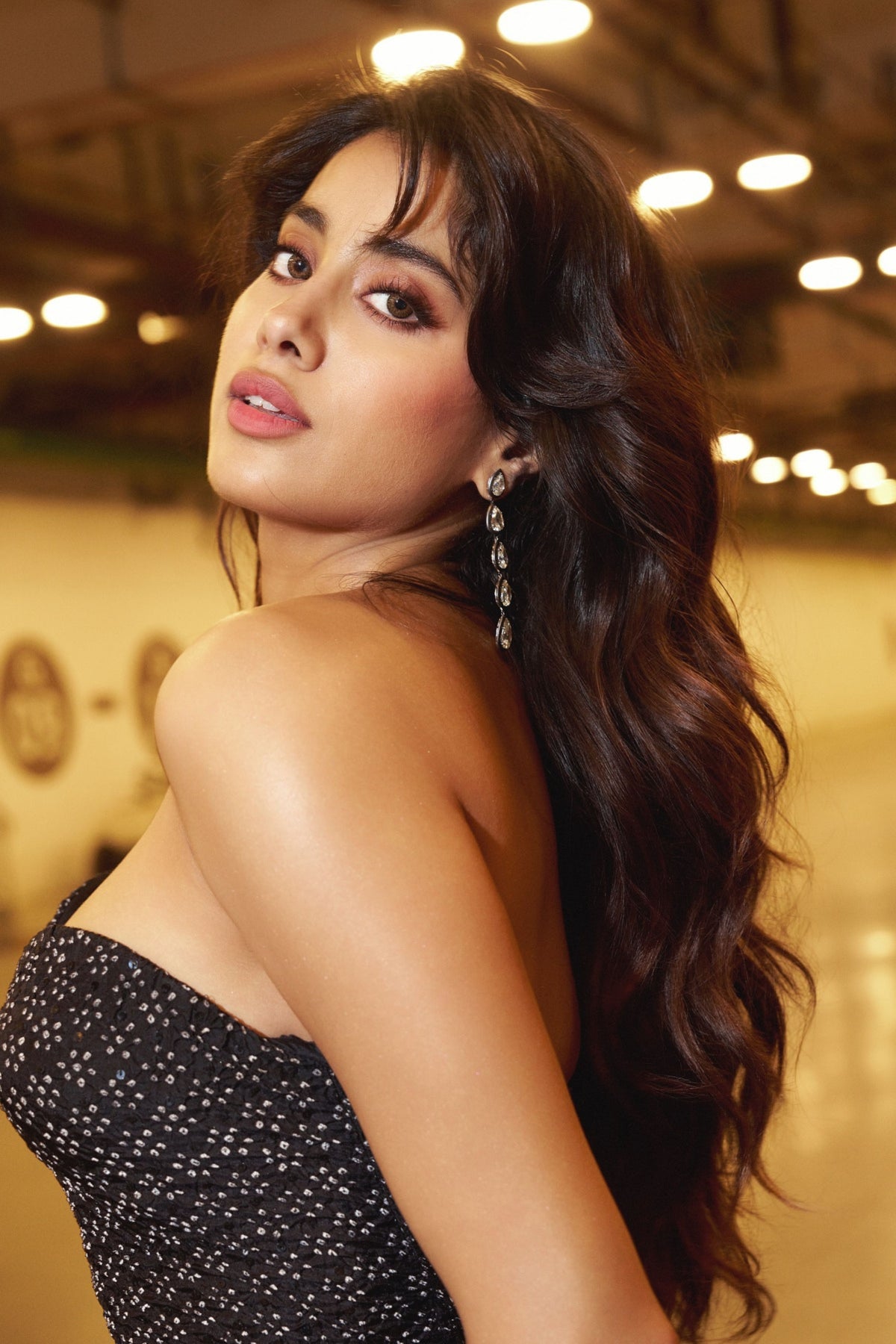 Janhvi Kapoor in Rahul Mishra