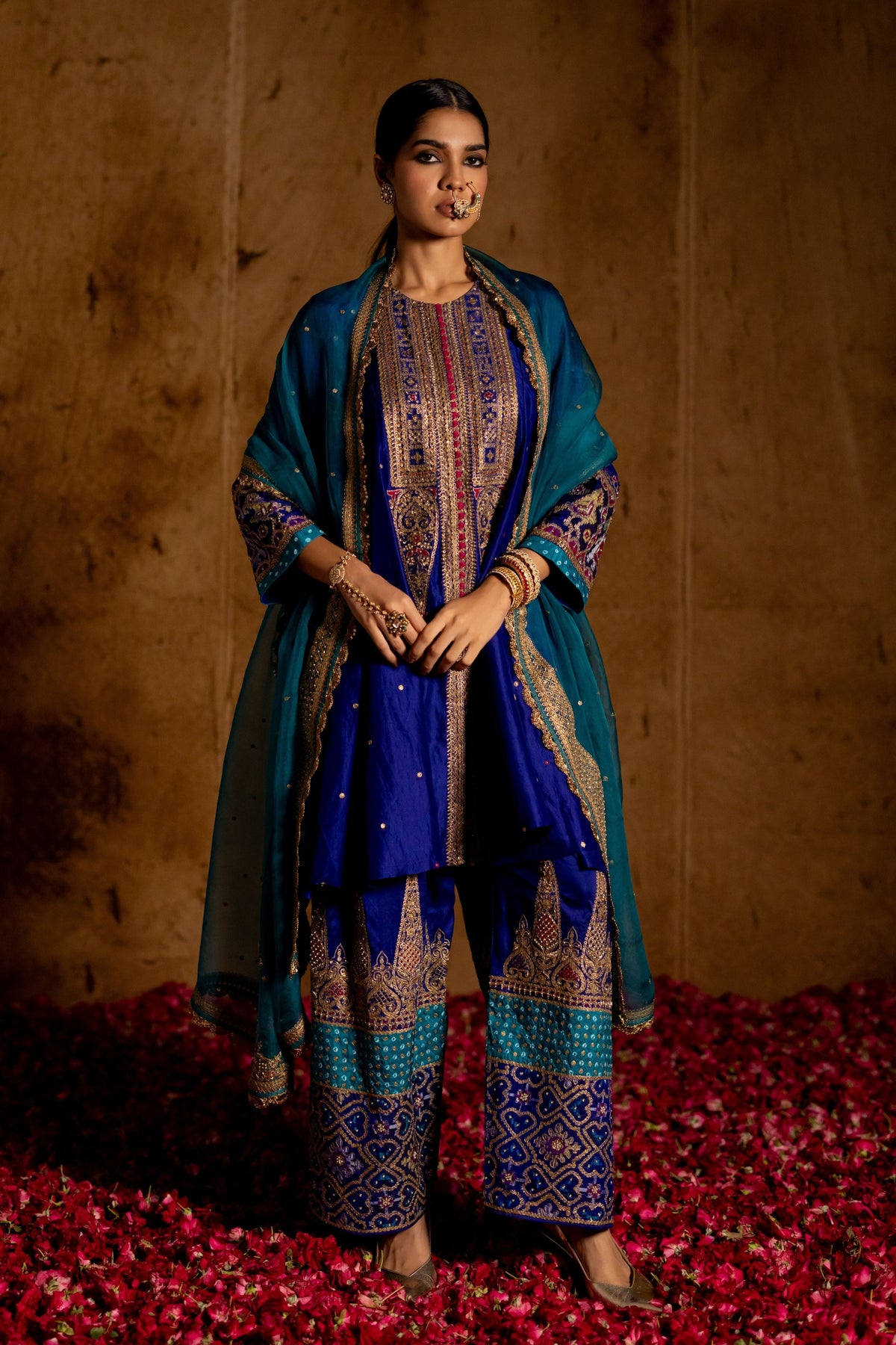 Rutvee Patola Cutout Kurta Set