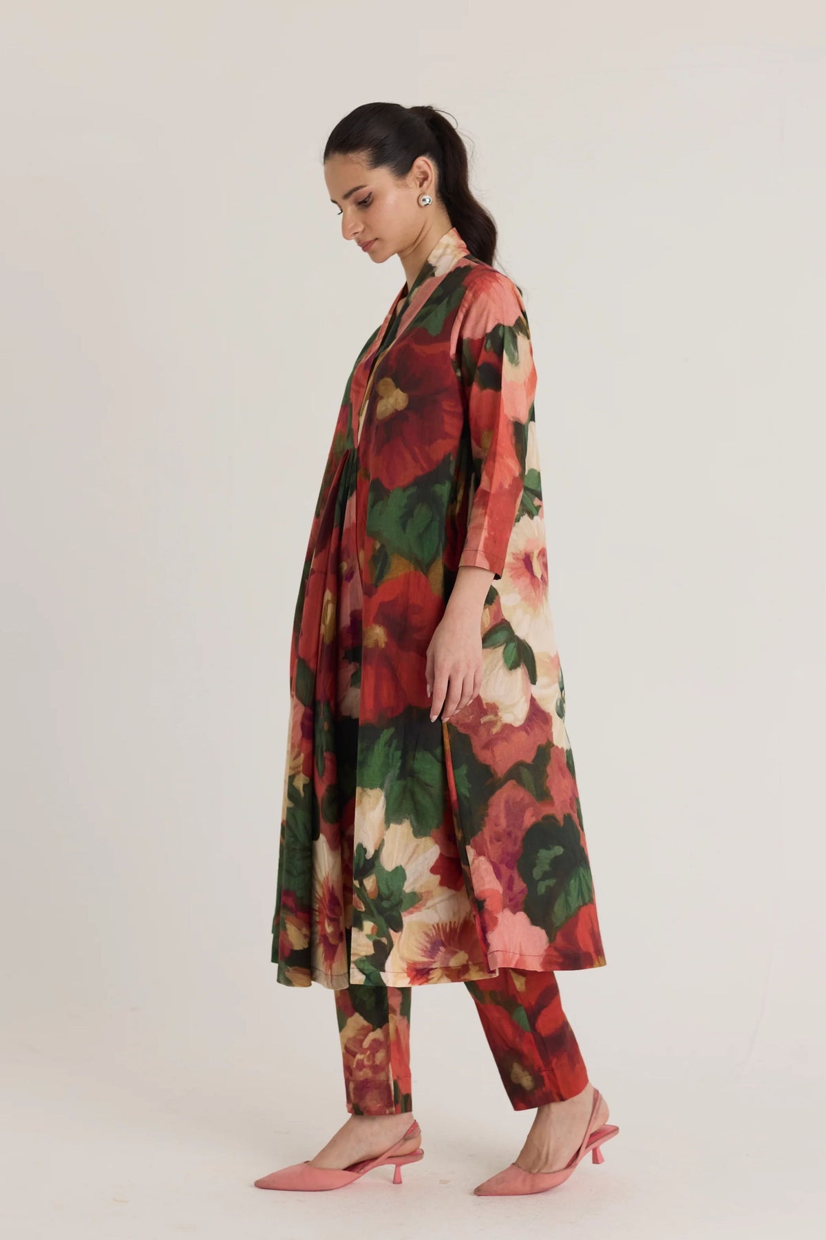 Scarlett  V-neck Kurta Set