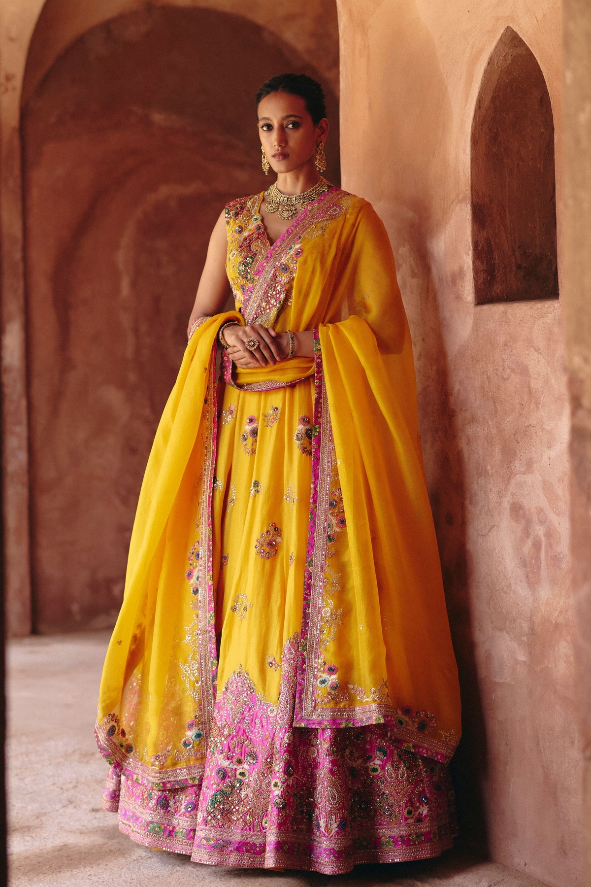 Gulrez Organza 16 Kali Lehenga Set