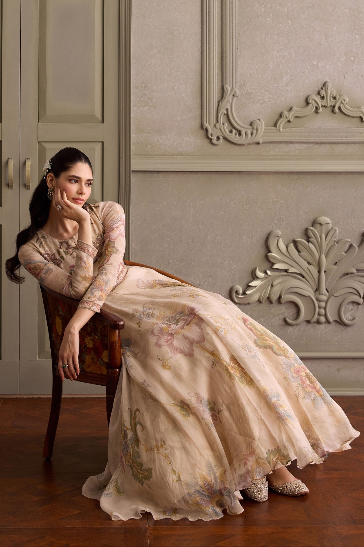 Ariya Anarkali Set
