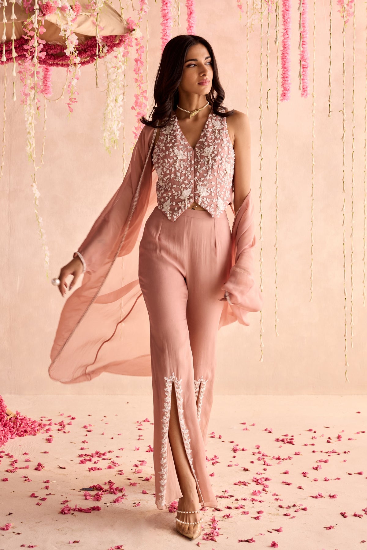 Gulaab Cape Set