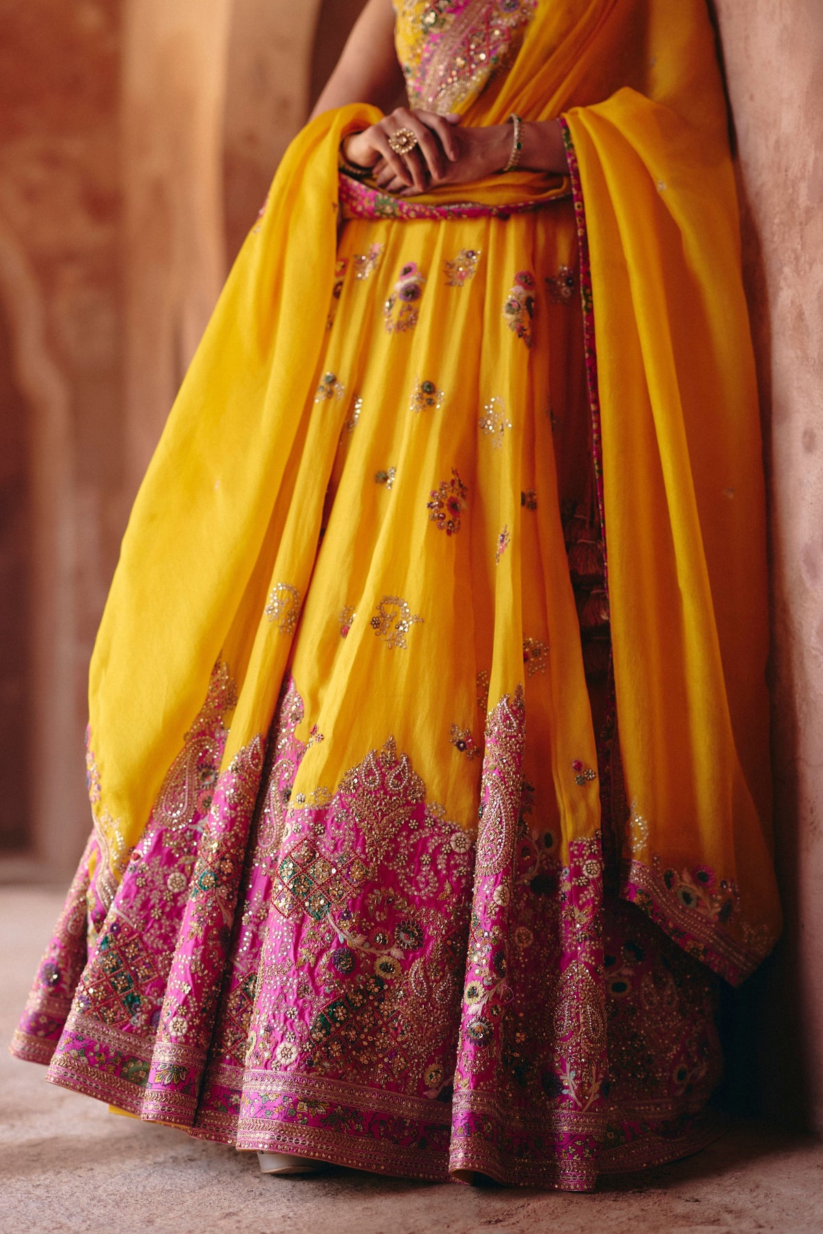 Gulrez Organza 16 Kali Lehenga Set