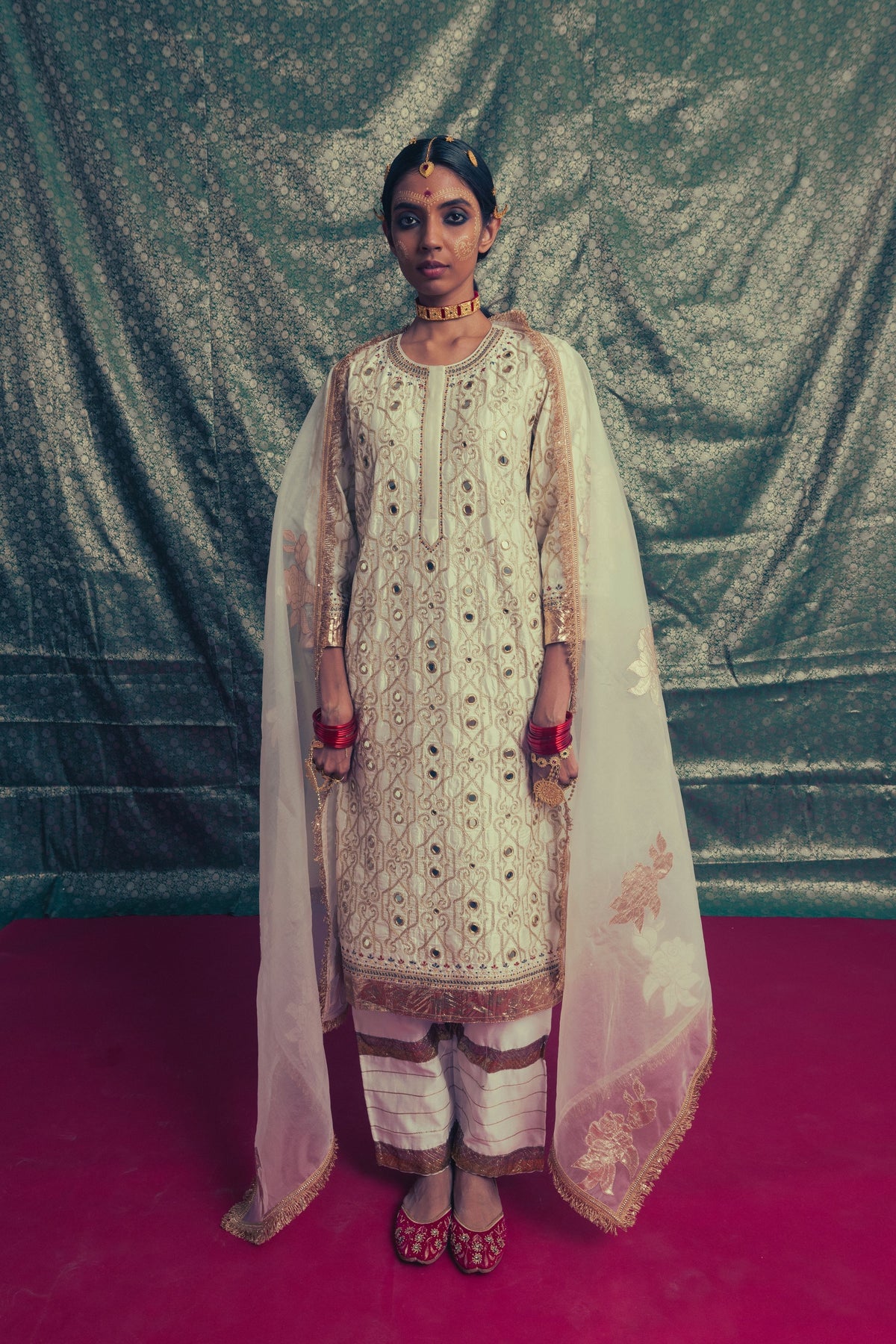 Sheeshmahal Kurta Odhni Set