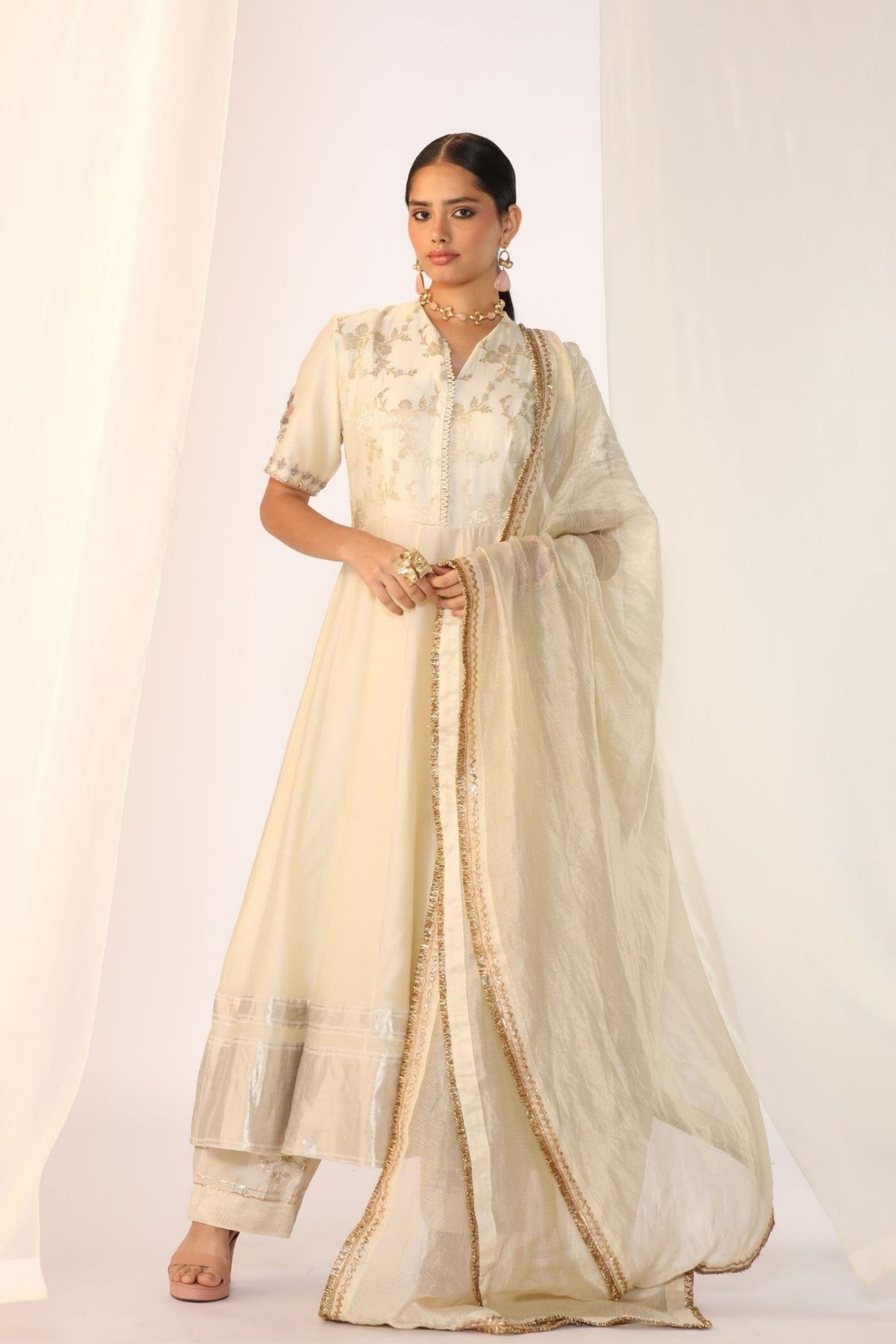 Pearl White Embroidred Kurta Set