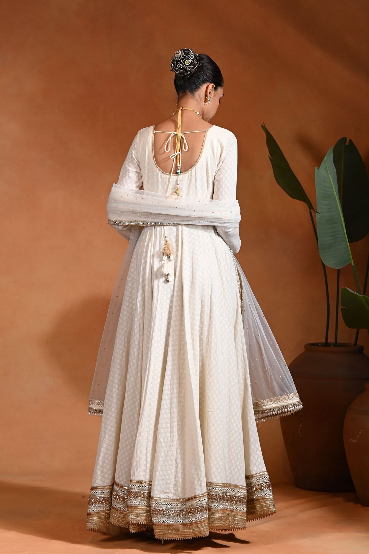 Chand Anarkali Ivory Gold Set