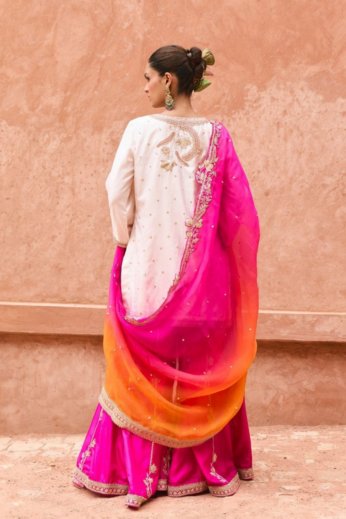 Isha Sharara Set