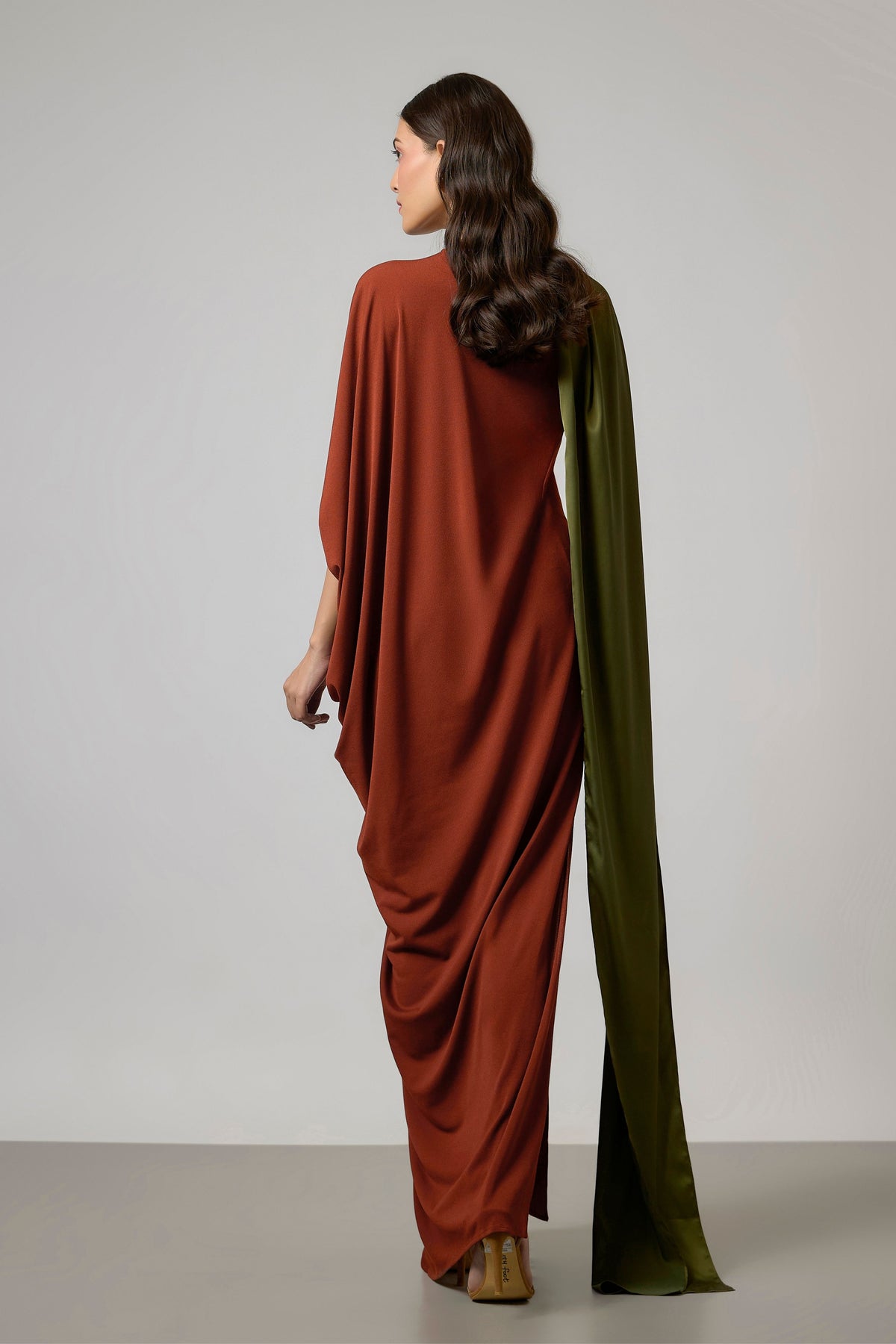 Revaine Gown Set