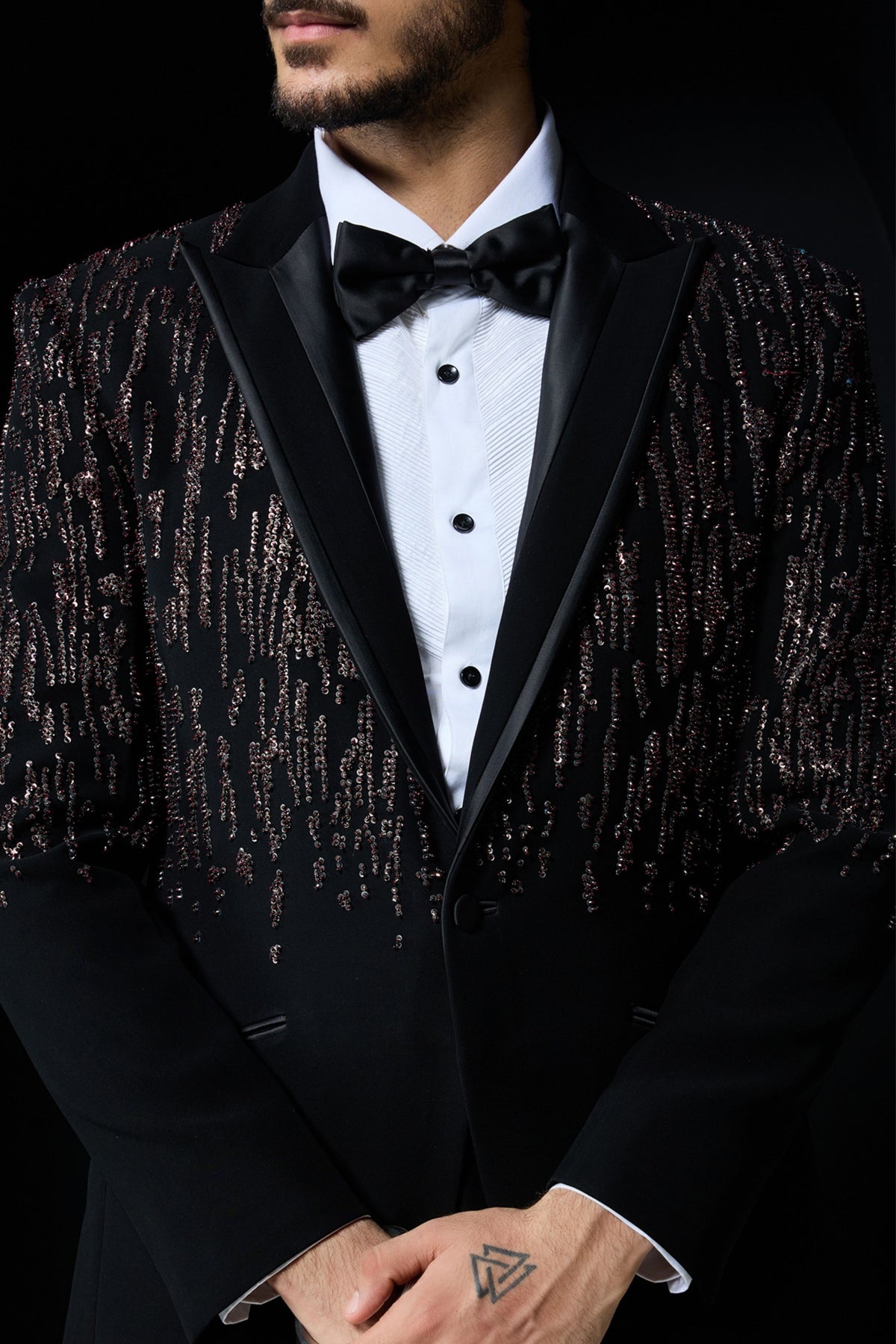 Threaded Pearl Tuxedo