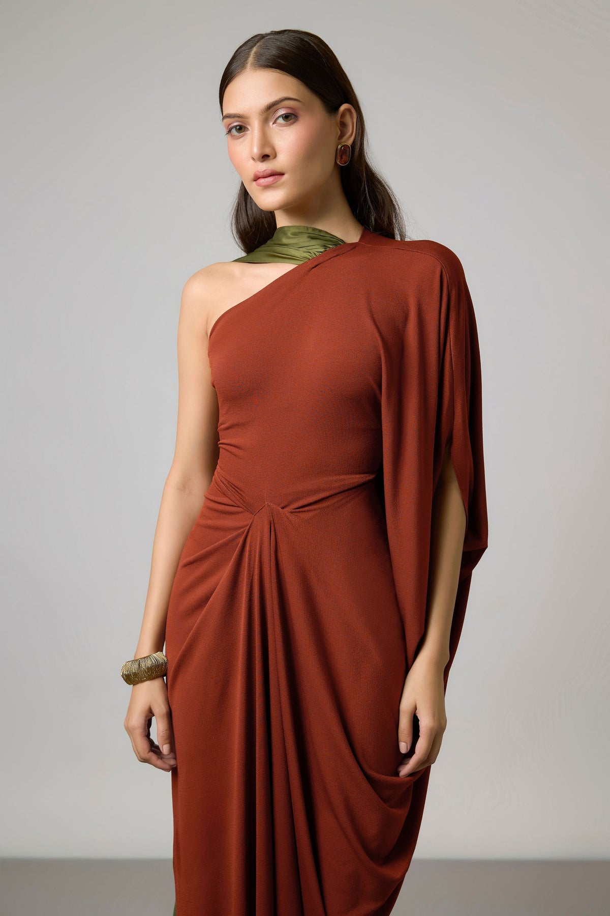 Revaine Gown Set