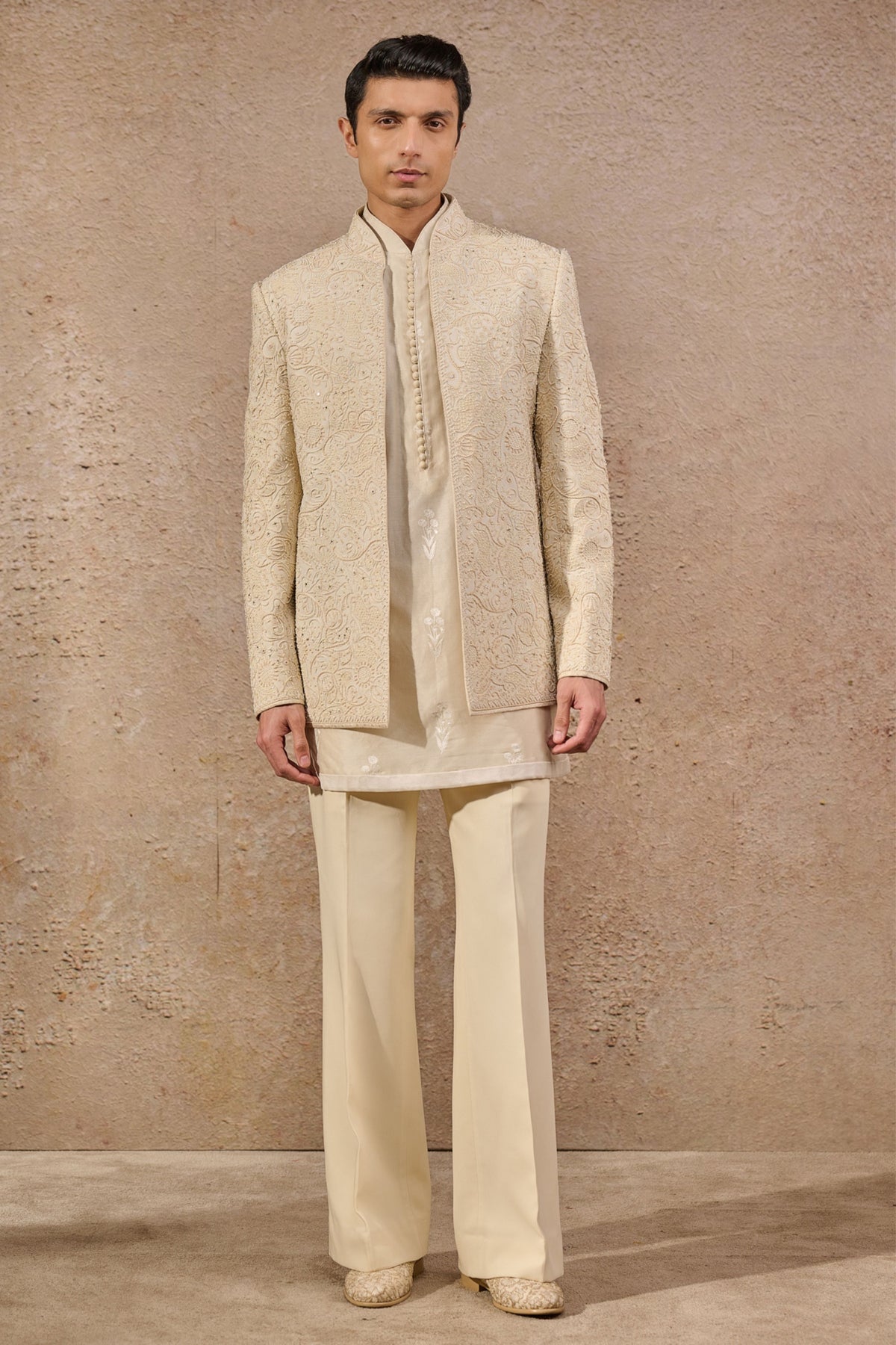 Hand-embroidered Floral &amp; Paisley Bandhgala