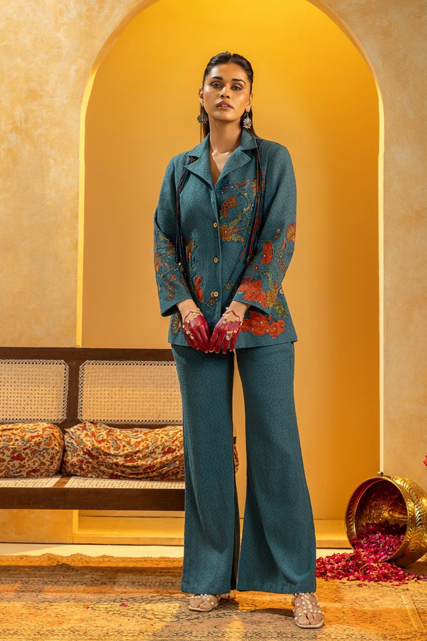 Rangtara Appliqued Blazer Set - Sougat Paul - Elahe